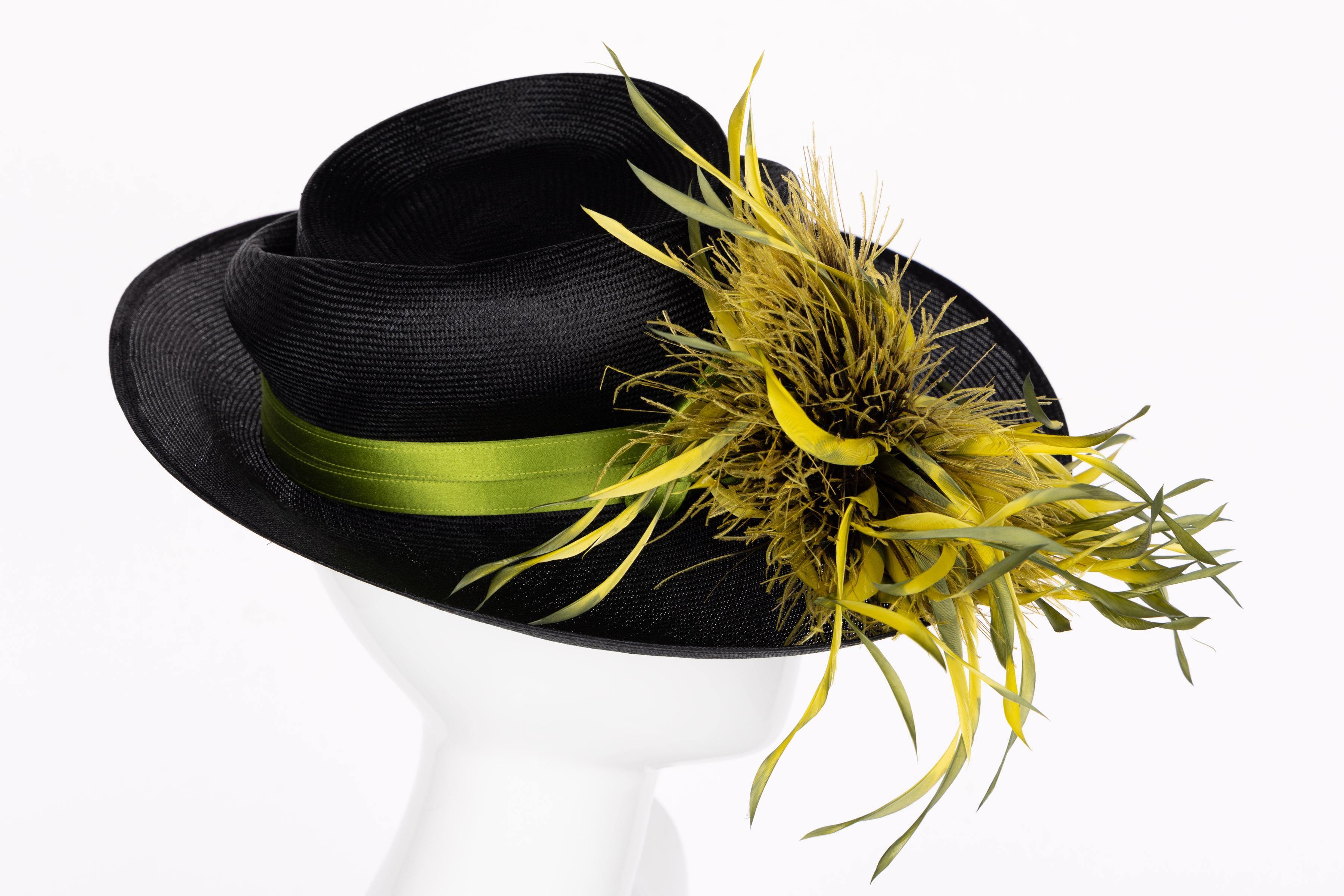 Philip Treacy London Bespoke Black Straw Feather Bouquet Hat, 2001 In Excellent Condition In Boca Raton, FL