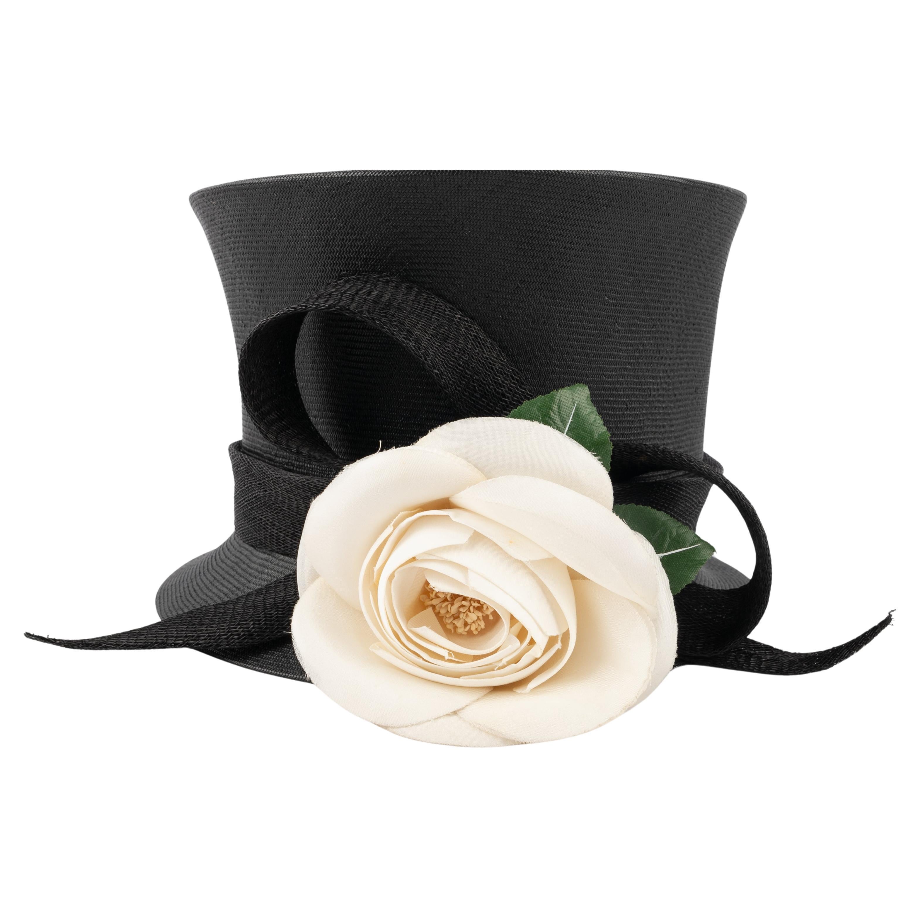Philip Treacy top hat