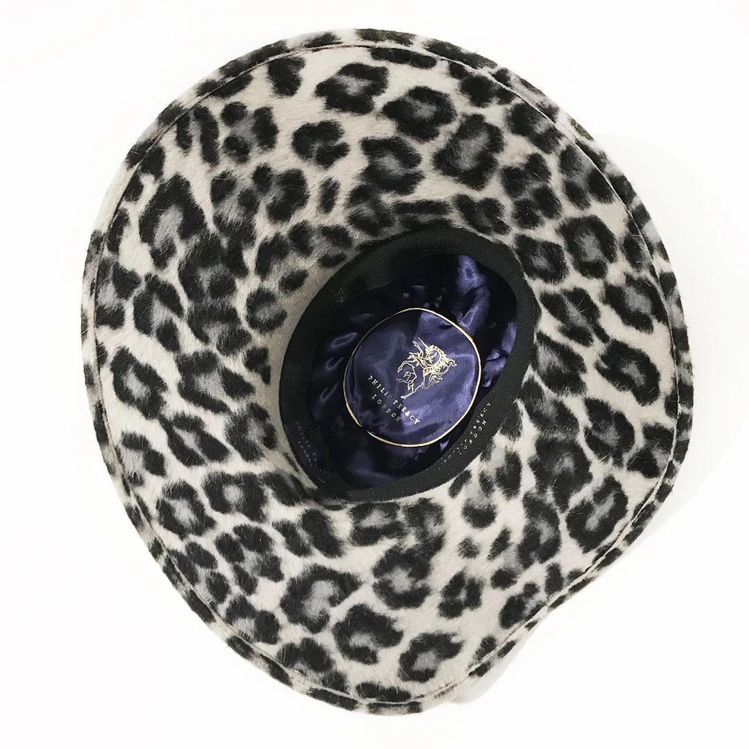 Philip Treacy Wide Brim Fedora Hat In Good Condition In Los Angeles, CA