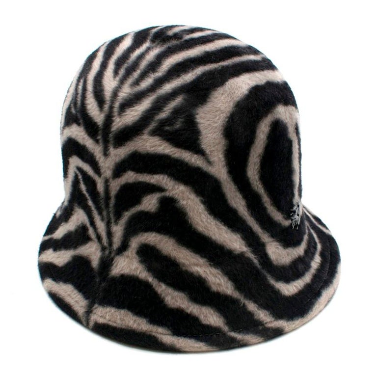 Philip Treacy Zebra Wool Felt Hat For Sale at 1stDibs 