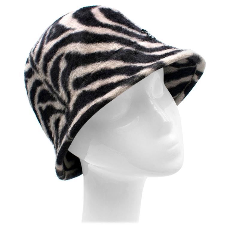 Philip Treacy London brown zebra print hat Philip Treacy Zebra Wool Felt Hat For Sale at 1stDibs  main image 3