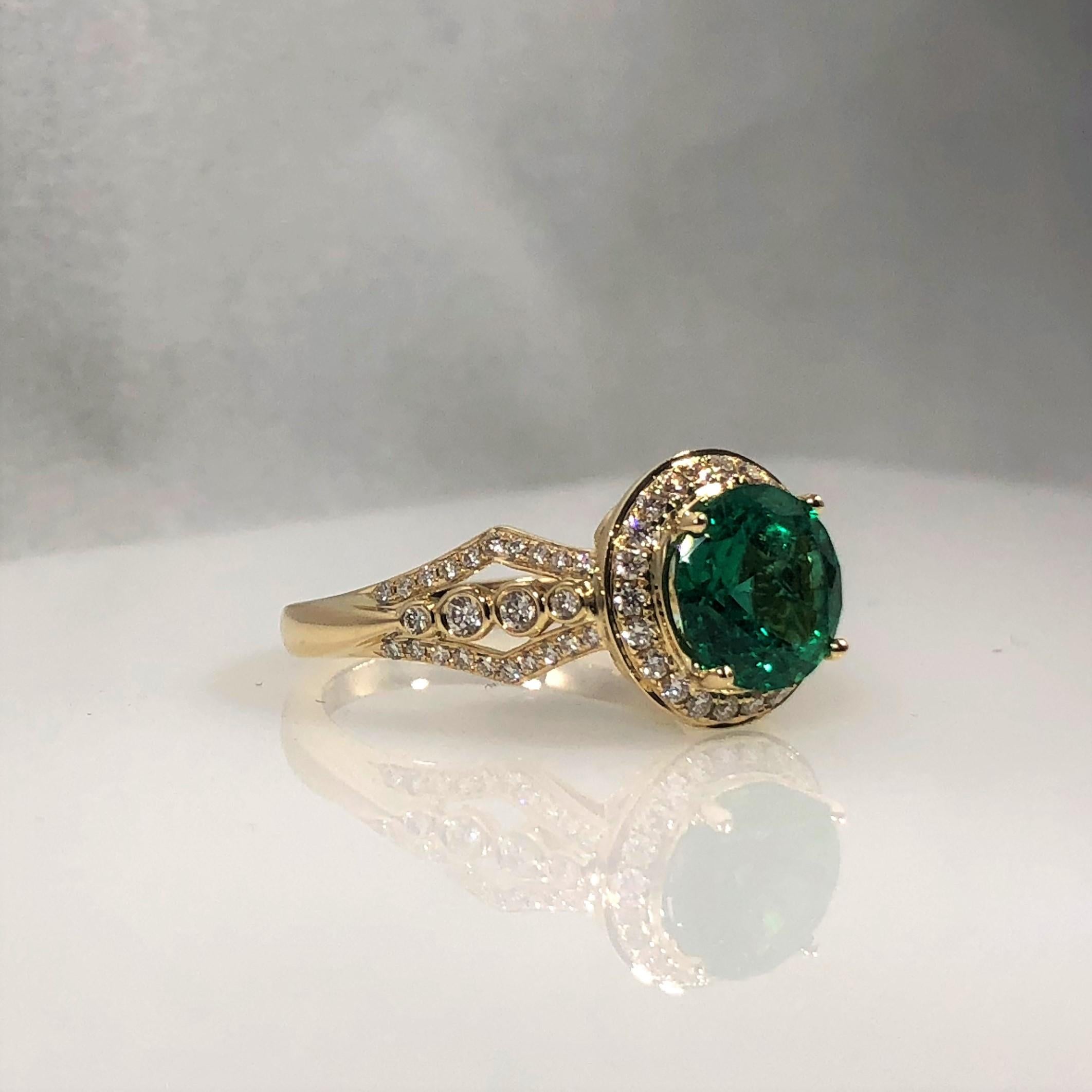 Philip Zahm Designs 18 Karat 1.81 Carat Round Zambian Emerald and Diamond Ring In New Condition In Mansfield, OH