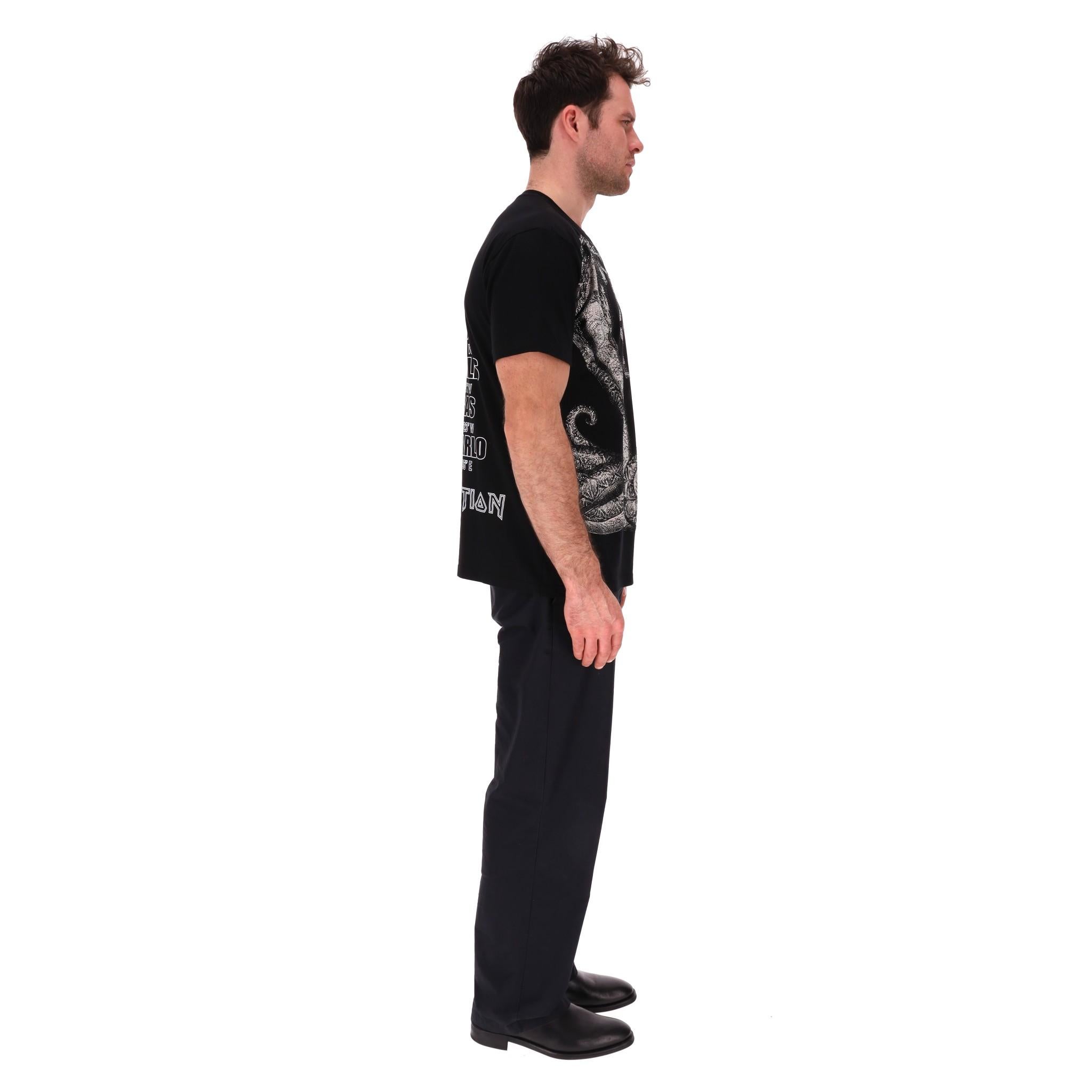 Philipp Gotta T-Shirt aus Baumwolle mit Kristallverzierung und Schlangenkristallverzierung (Schwarz) im Angebot