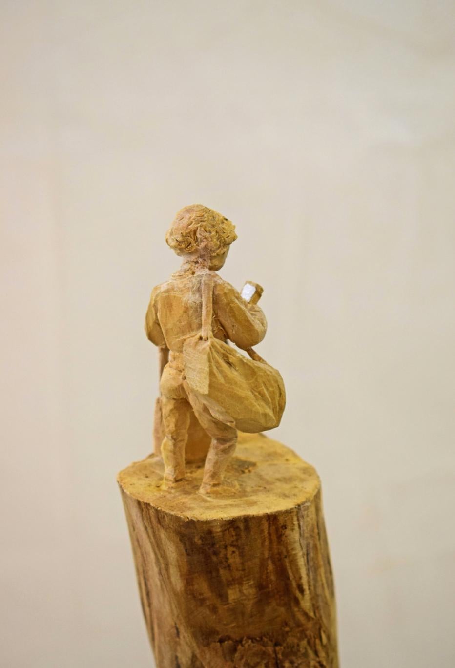 Communication - Wood sculpture, figurative sculpture, wood carving 2