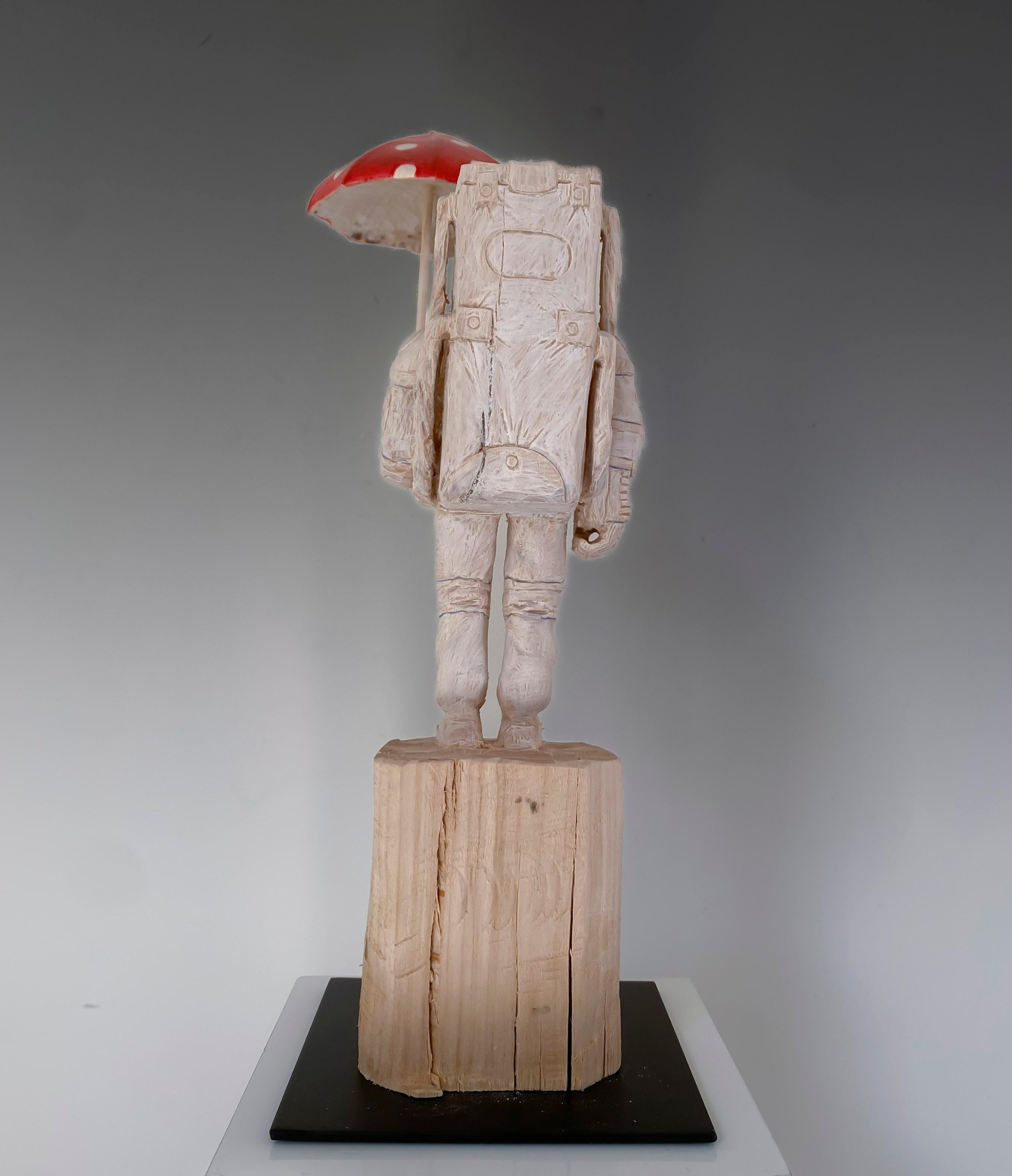 ''Starfall'' Escultura única de madera de astronauta con paraguas rojo en venta 1