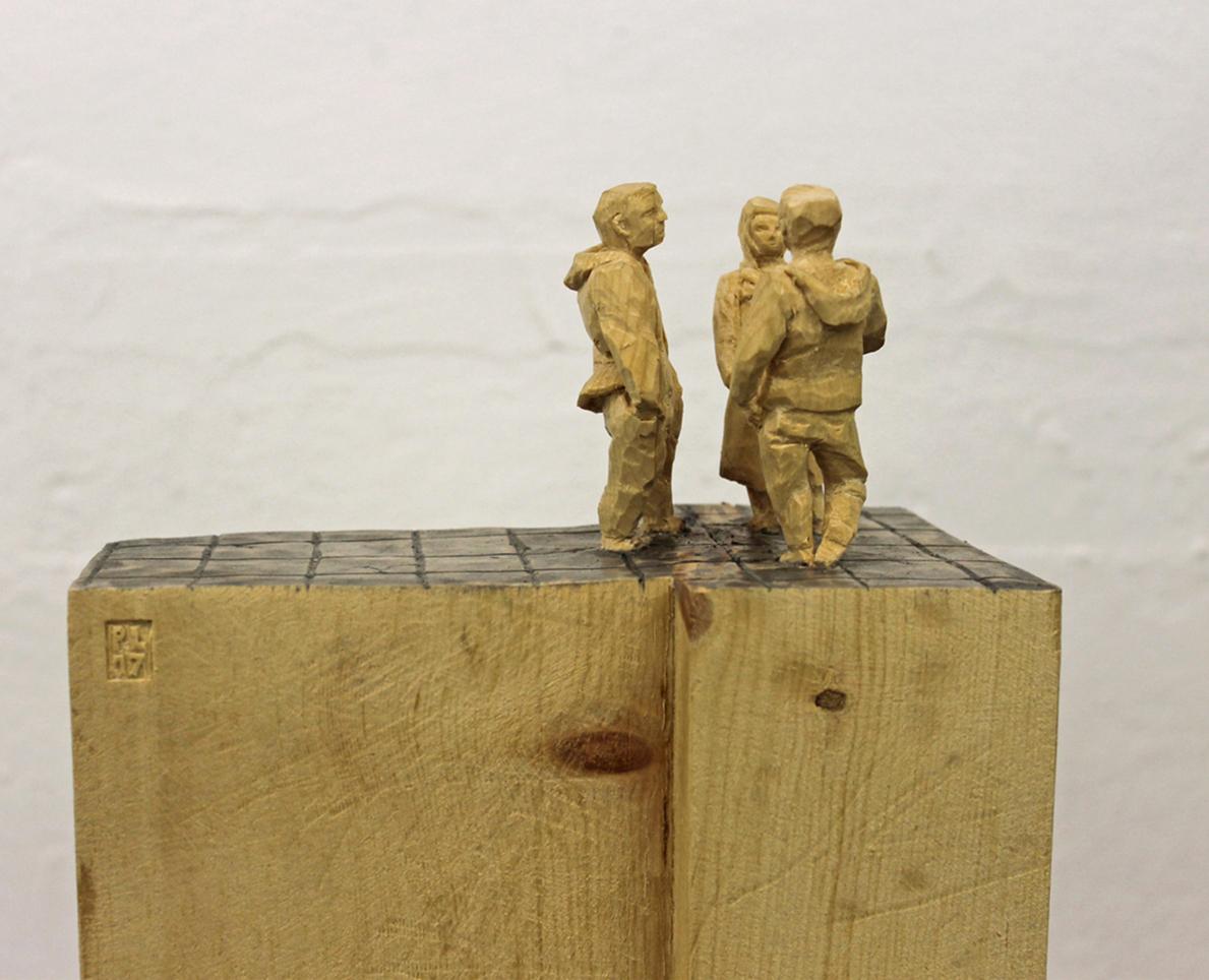 Philipp Liehr Figurative Sculpture - The Dispute - Wood sculpture, figurative sculpture, wood carving