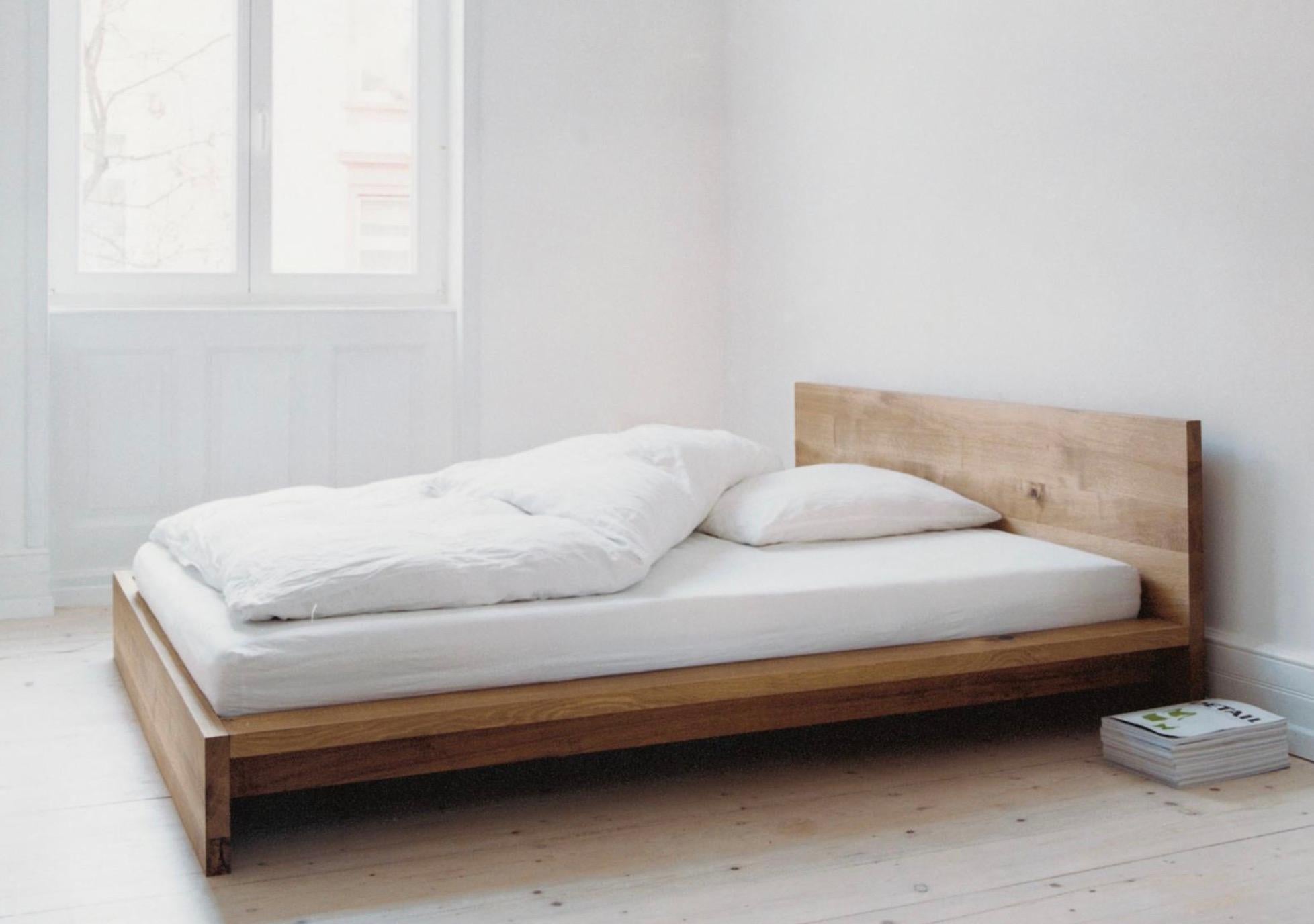 Moderne Lit Kingsize 'SL02 MO' de Philipp Mainzer en chêne européen massif pour e15 en vente