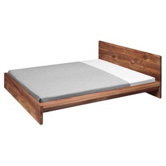 Lit Kingsize 'SL02 MO' de Philipp Mainzer en noyer massif pour e15
