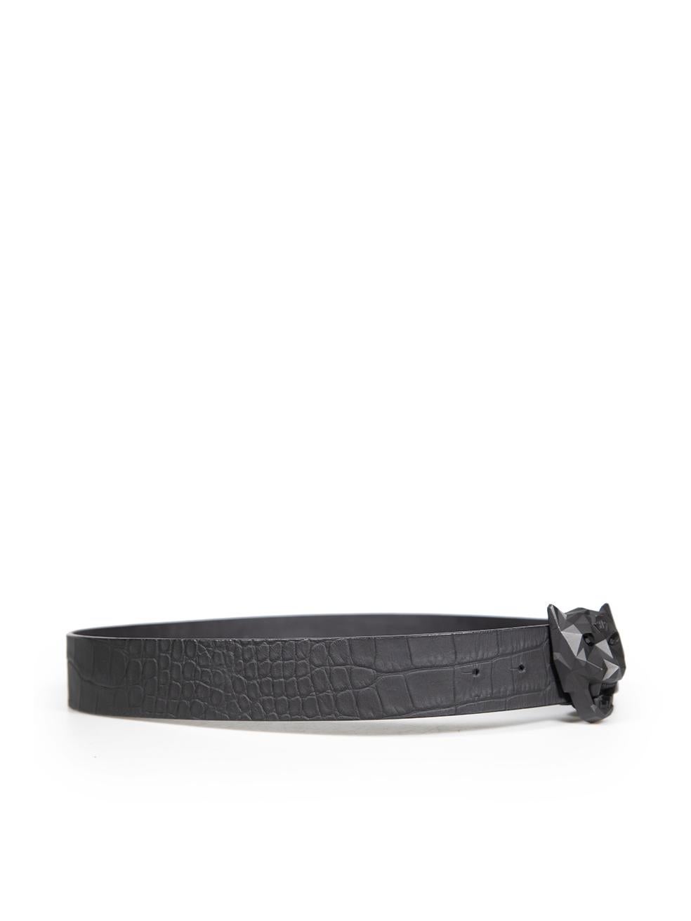 CONDITION is Very good. Minimal wear to belt is evident. Minimal wear to the belt buckle with chips to the paint on this used Philipp Plein designer resale item.
 
 
 
 Details
 
 
 Black
 
 Leather
 
 Waist belt
 
 Crocodile embossed pattern
 

