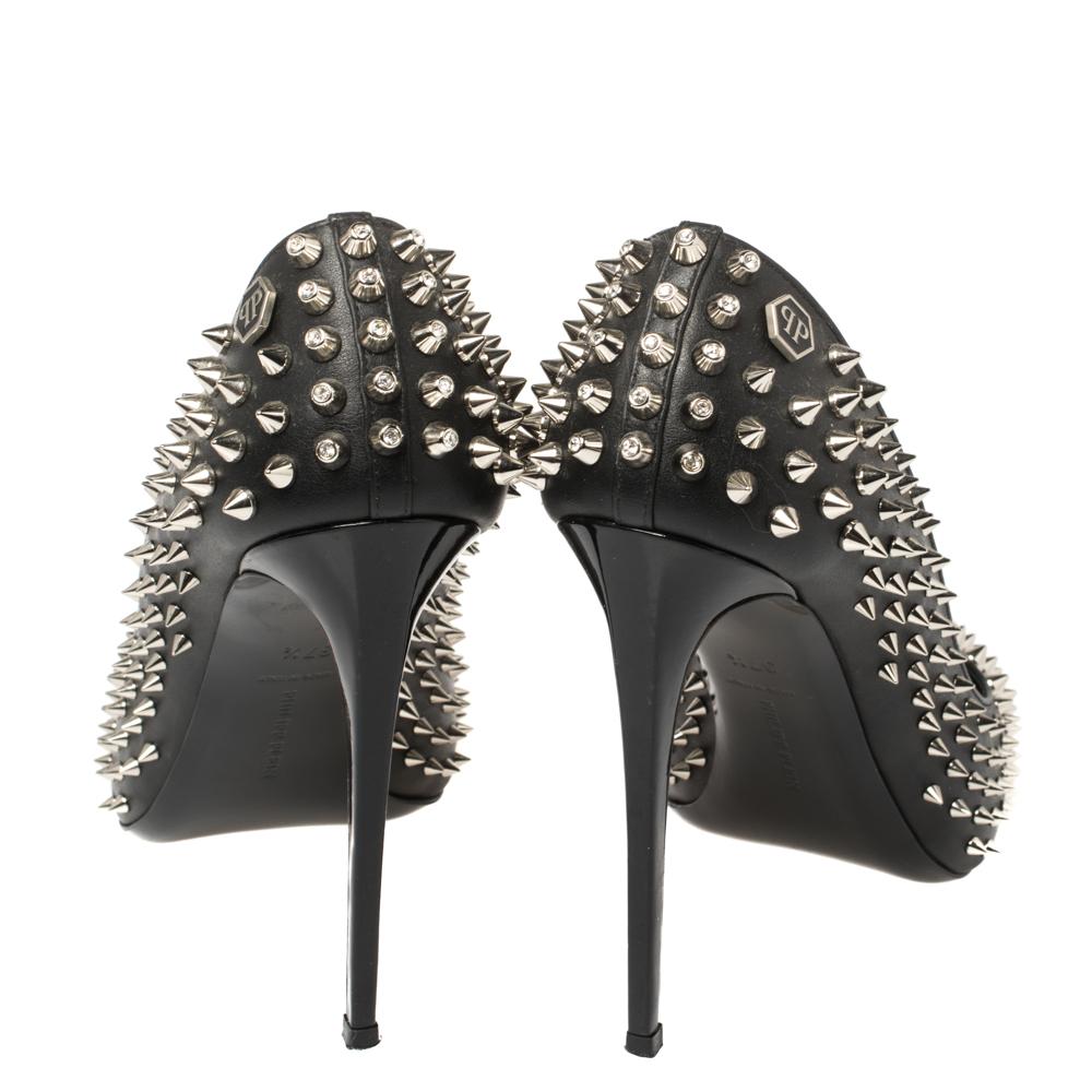 Philipp Plein Schwarz Leder Spiked Taylor Pumps Größe 37.5 im Zustand „Gut“ in Dubai, Al Qouz 2