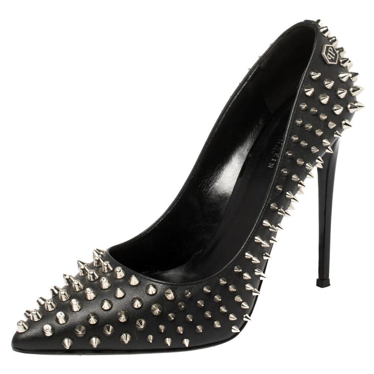 Philipp Plein Black Leather Spiked Taylor Pumps Size 37.5 at 1stDibs