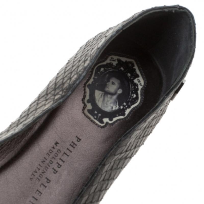 Philipp Plein Black Python Spike Ballet Flats Size 38.5 en vente 2