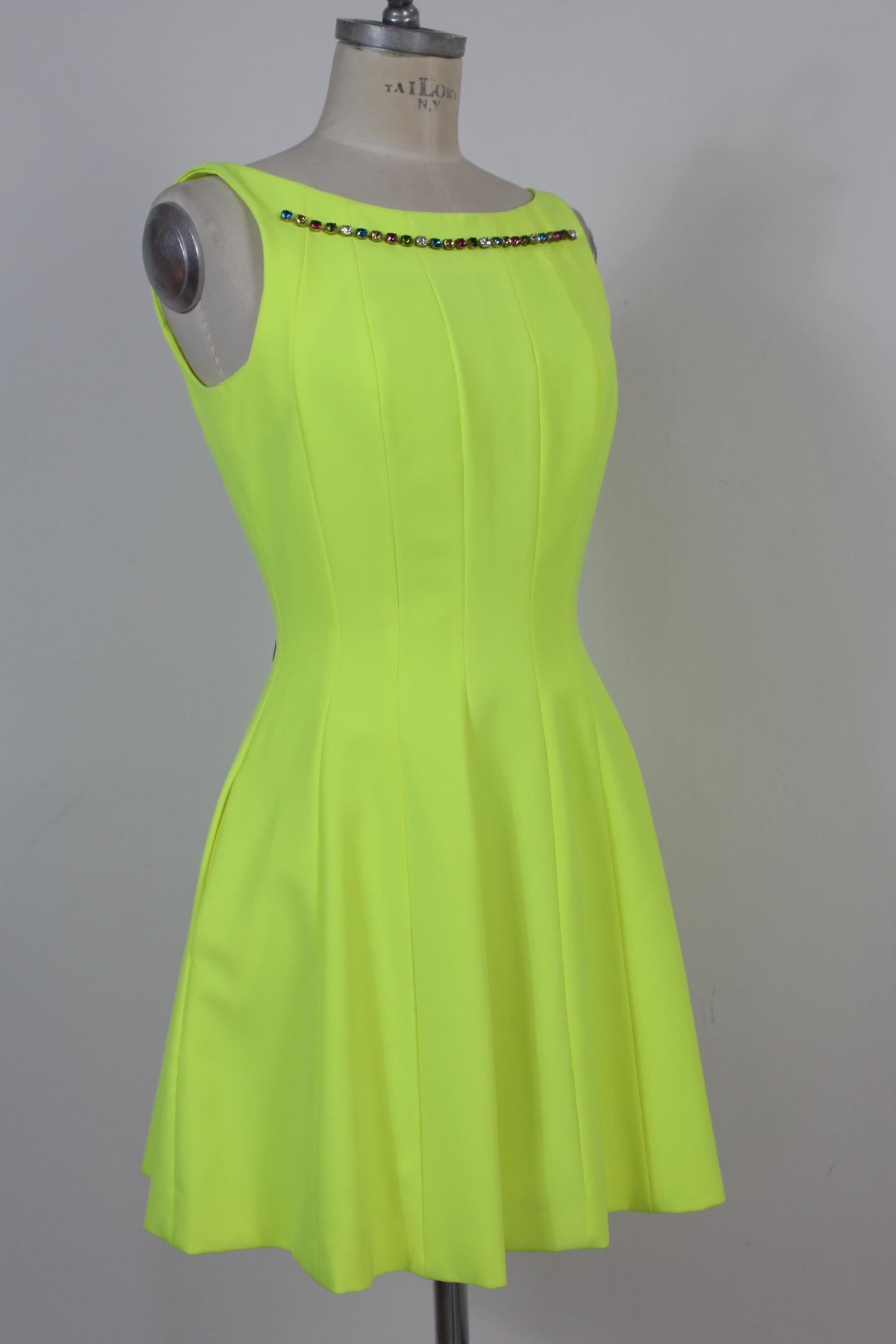 Philipp Plein Couture Fluo Yellow Stones Sleeveless Flared Short Party Dress In New Condition In Brindisi, Bt
