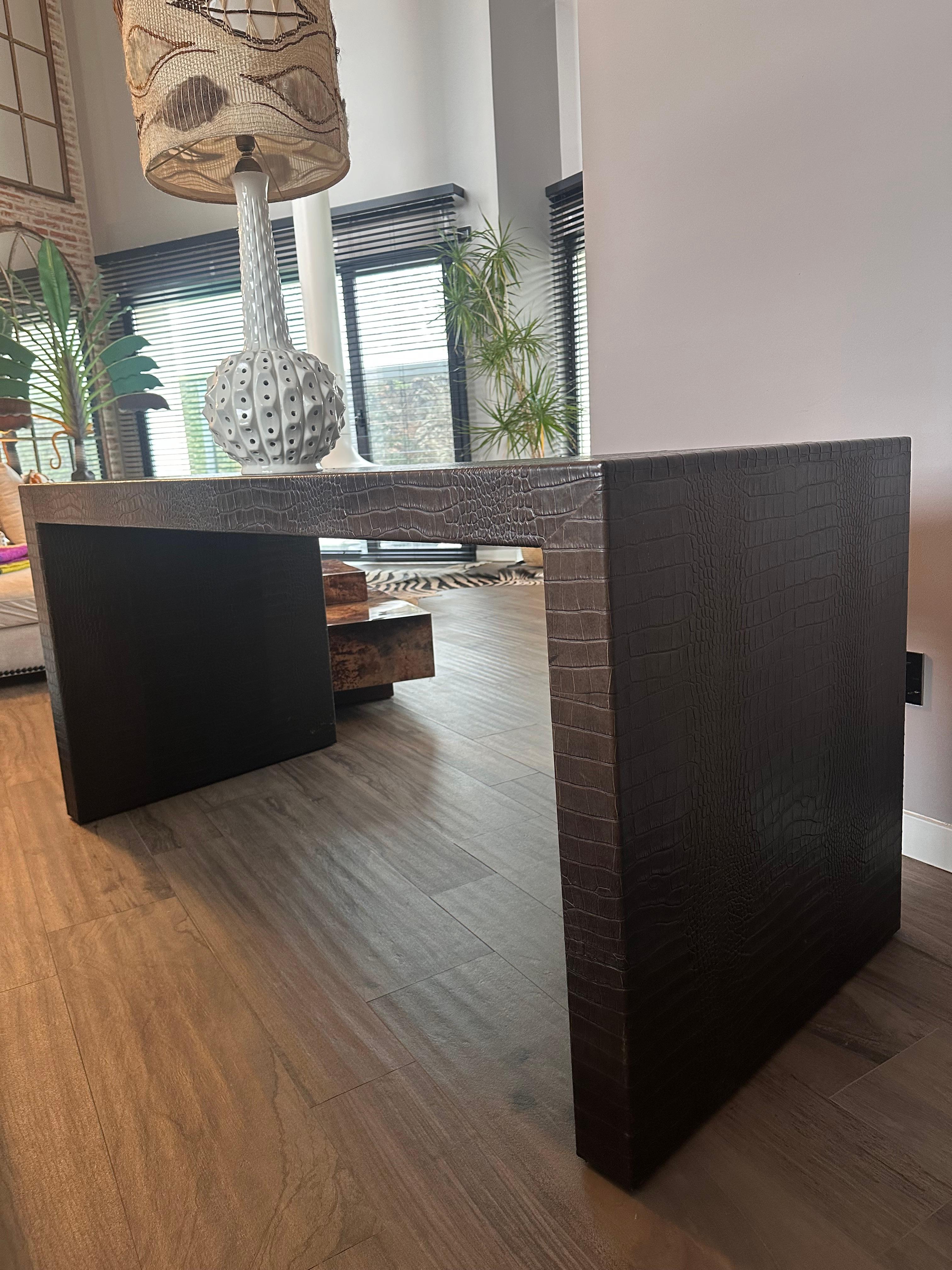 Philipp Plein office  black table in split leather with a crocodile skin effect 8