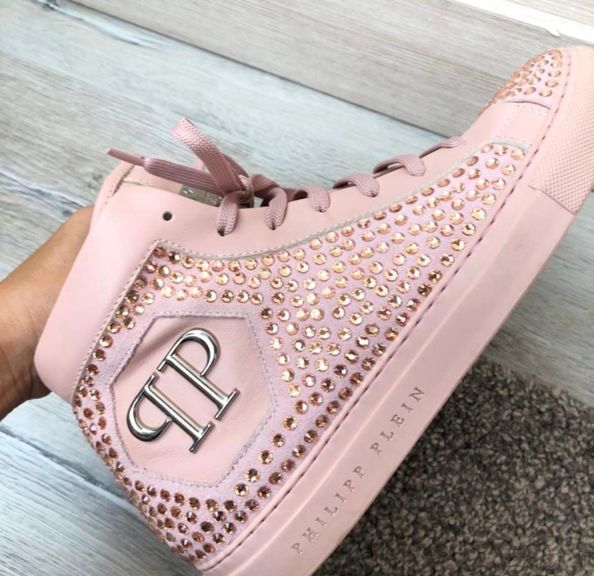 Philipp Plein rosa Kristalle Turnschuhe Größe 39 im Zustand „Hervorragend“ im Angebot in New York, NY