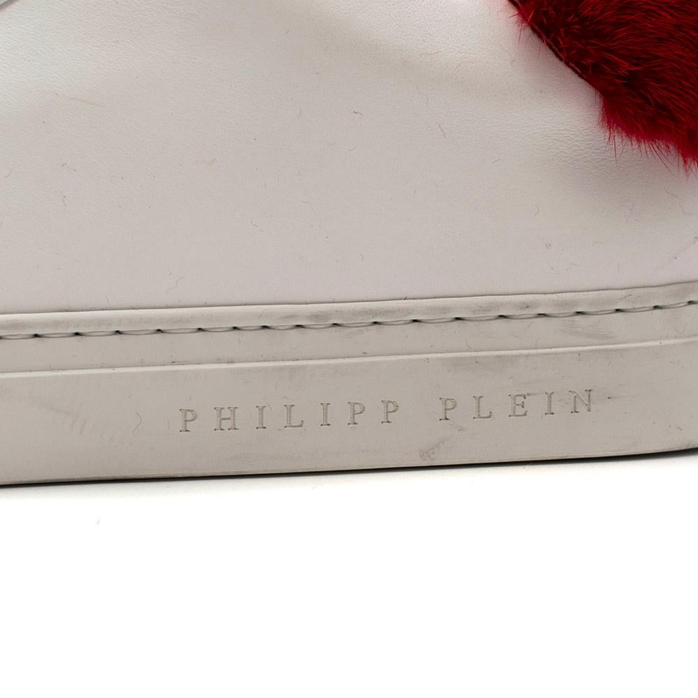 Gray Philipp Plein White Leather Sneakers with Red Fur Detail US 8 For Sale