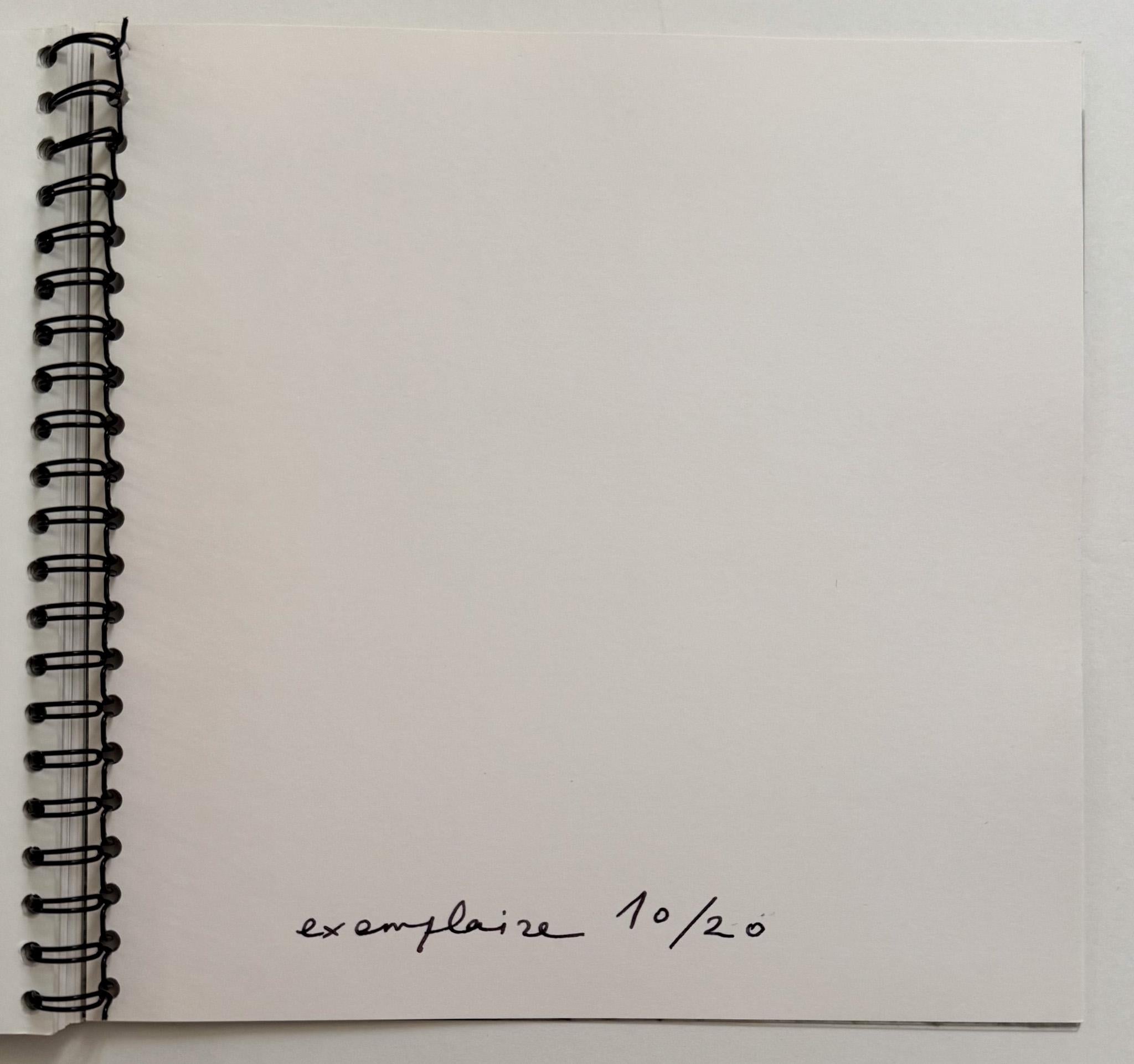 Libretto di presentazione dell'artista Philippe Anthonioz (con dedica a Thierry Despont) In condizioni buone in vendita a New York, NY