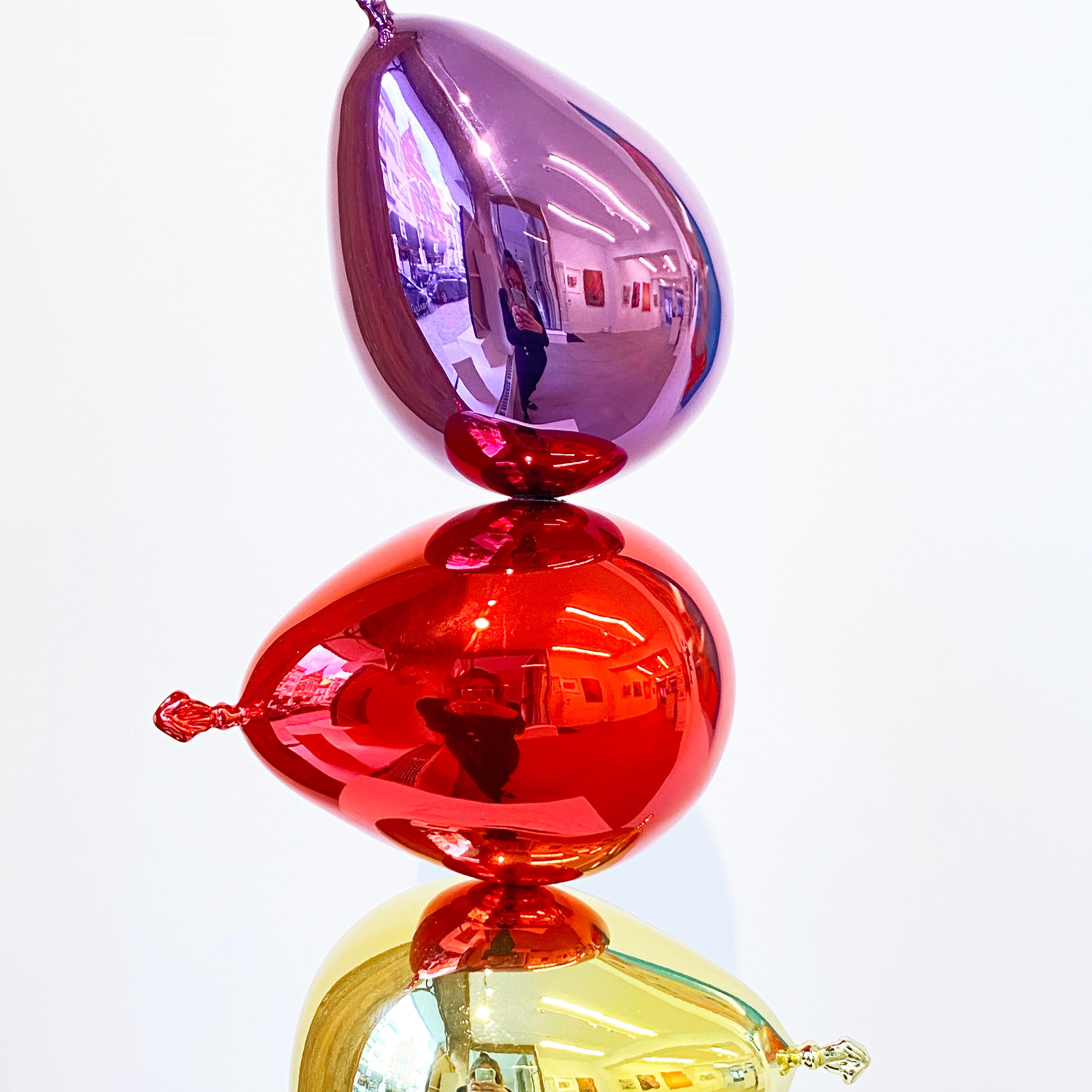 Ballons de Foire - Gold Figurative Sculpture by Philippe Berry