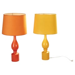 Philippe Capelle 2 lampes Popdesign en bois laqué circa 1970.