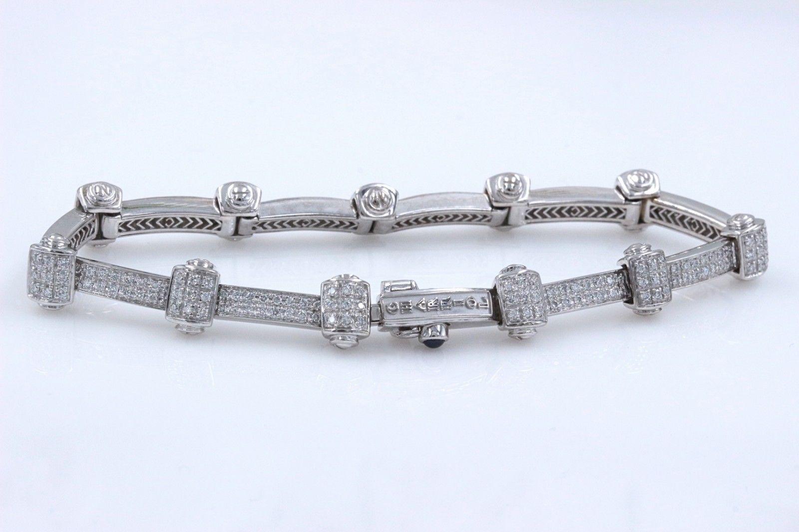 Philippe Charriol Bracelet en or blanc 18 carats pavé de diamants de 1,00 carat Pour femmes en vente