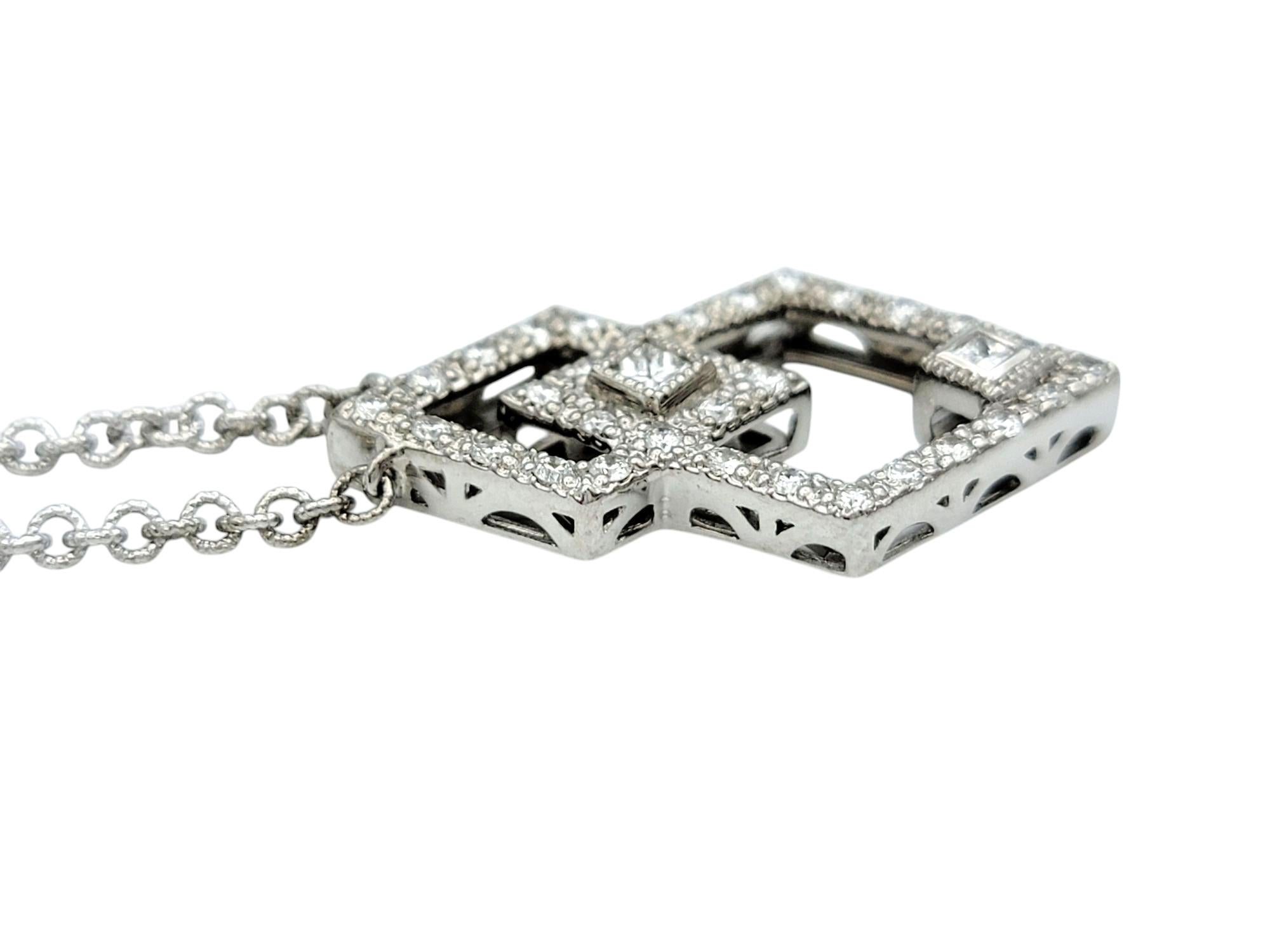 Taglio rotondo Collana con ciondolo geometrico aperto con diamanti di Philippe Charriol in oro bianco 18 carati in vendita