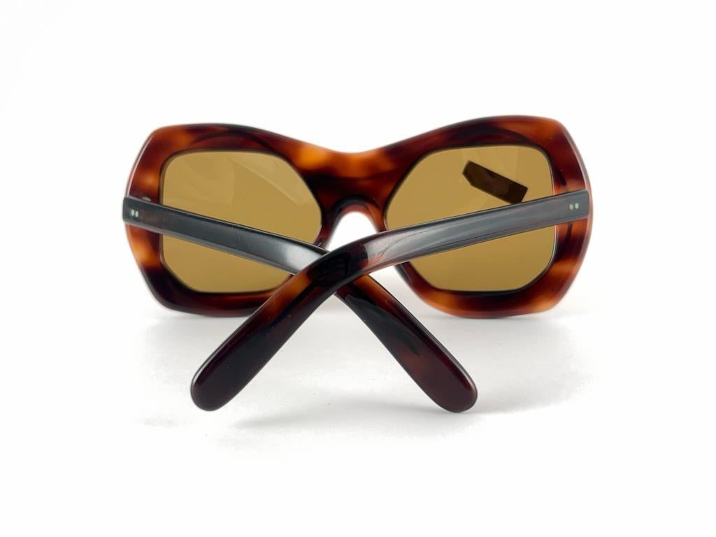 Philippe Chevallier Vintage Avant Garde Translucent tortoise Sunglasses 1960's  For Sale 6