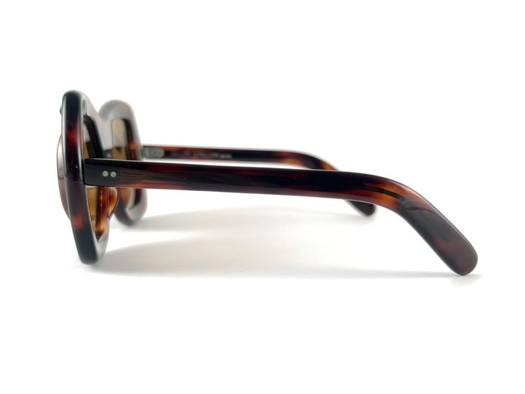 Philippe Chevallier Vintage Avant Garde Translucide lunettes de soleil tortoise 1960's  Unisexe en vente