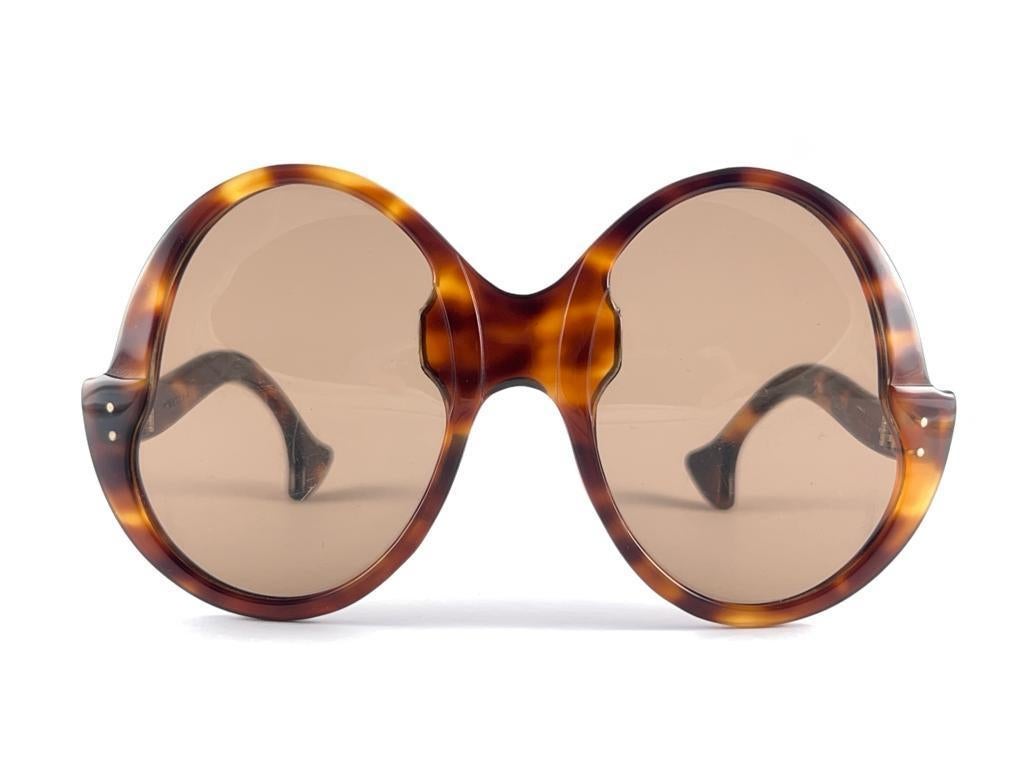 Philippe Chevallier Vintage Tortoise Oval Oversized Sunglasses 1960's France  en vente 9