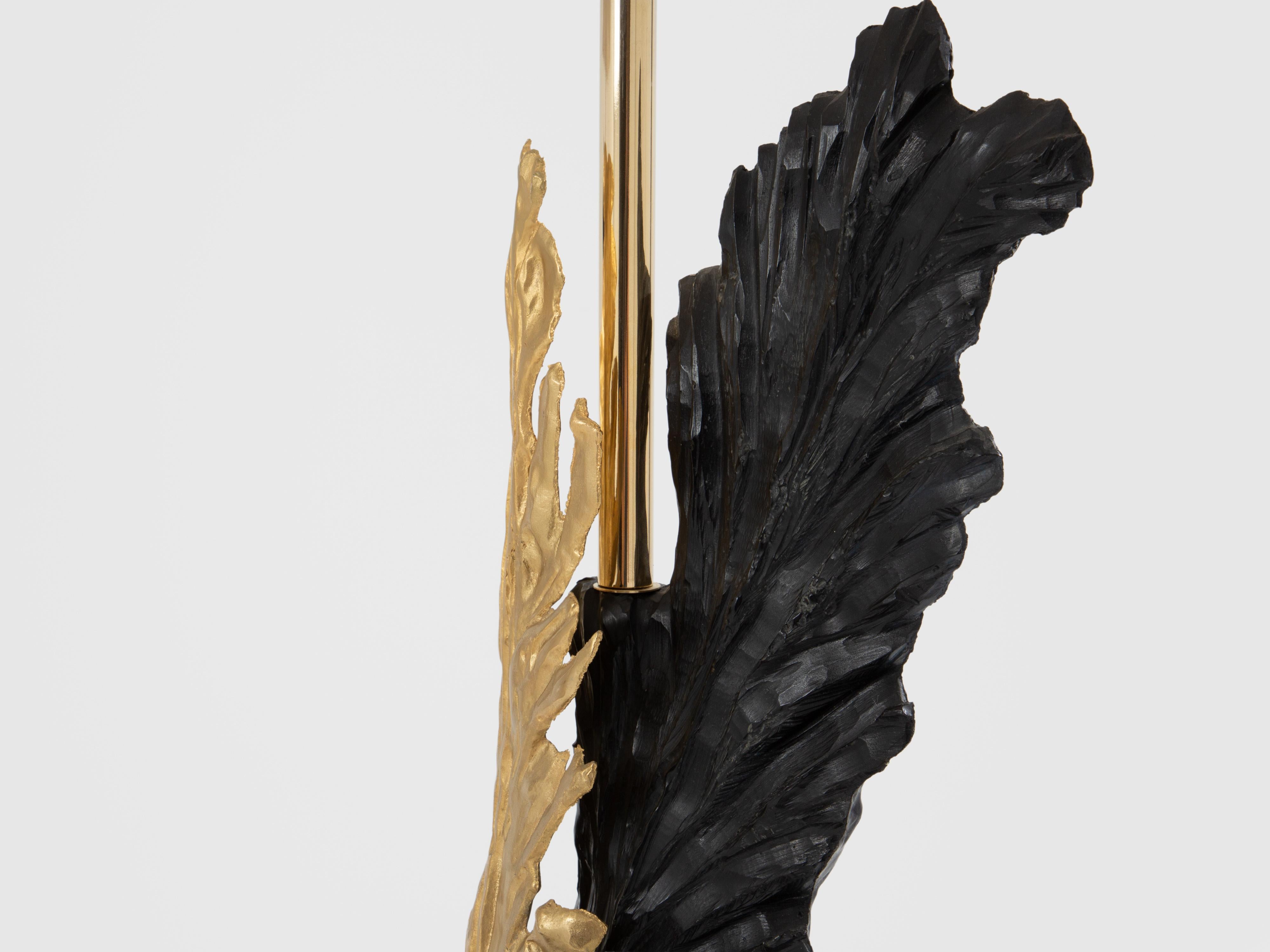 Philippe Cheverny paire de grandes lampes de table en résine et bronze années 1970 en vente 1