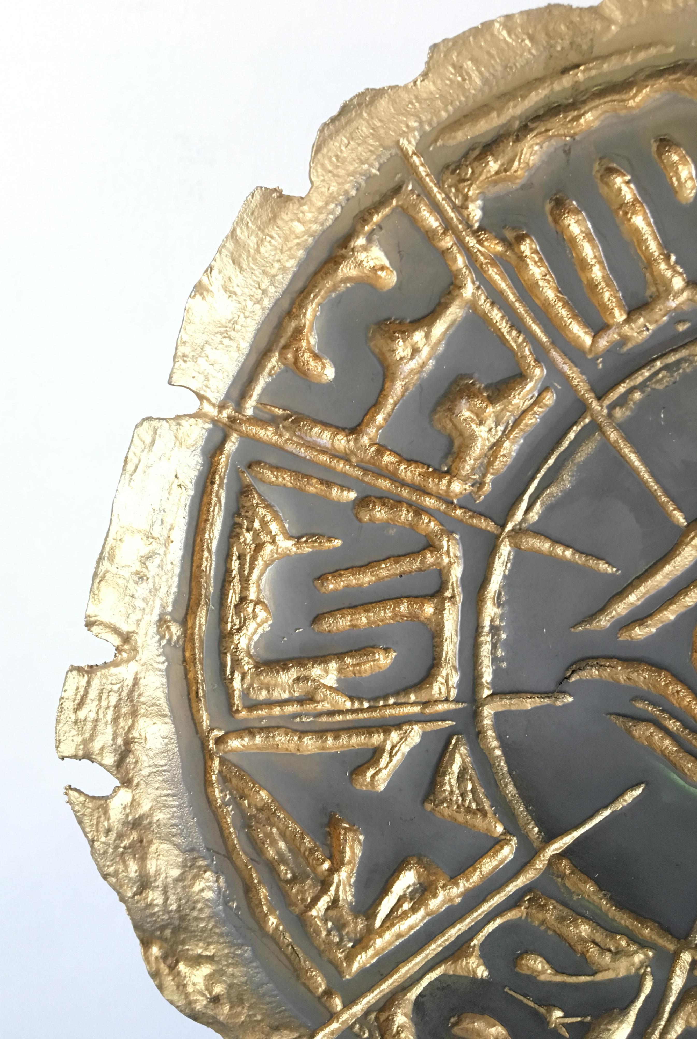 Français Sculpture du zodiaque Philippe Cheverny signée Philippe Cherverny en métal moulé, doré en vente