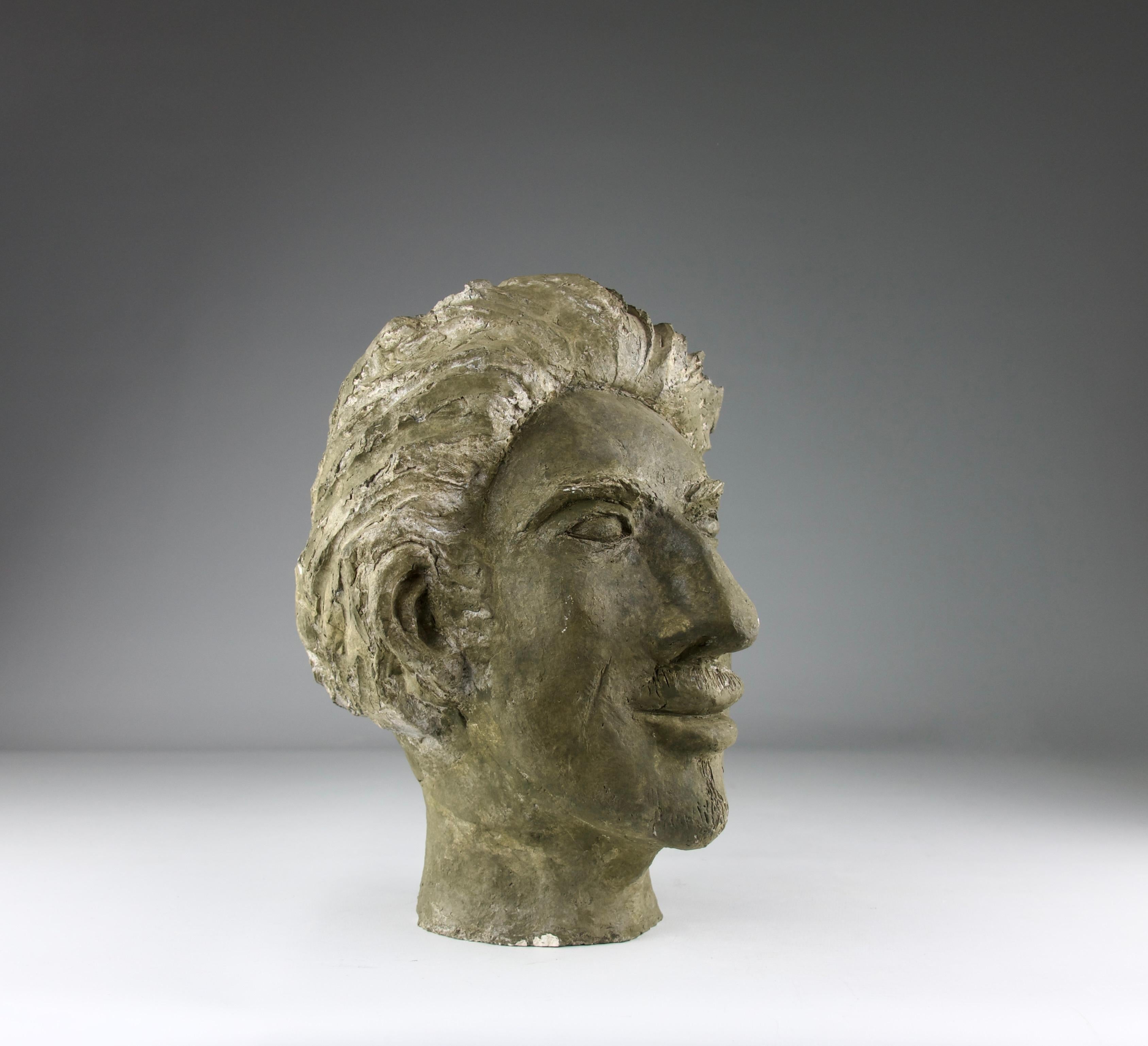 Philippe Conficconi, Testa d'uomo in terracotta verde, Francia, 2005 In condizioni buone in vendita a PARIS, FR