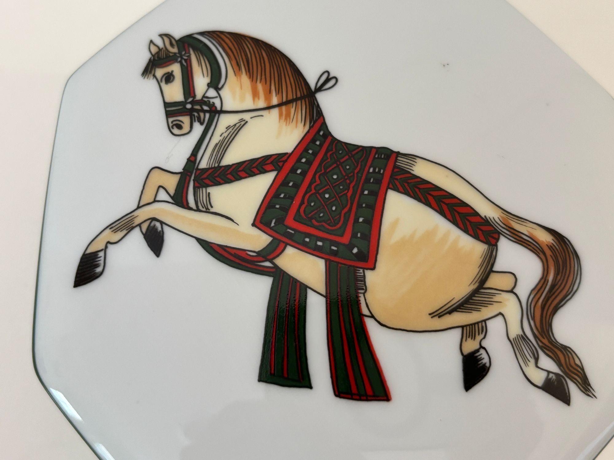 Philippe Deshoulieres for Sophie d’E Limoges Signed Porcelain Horse Trinket Box For Sale 3