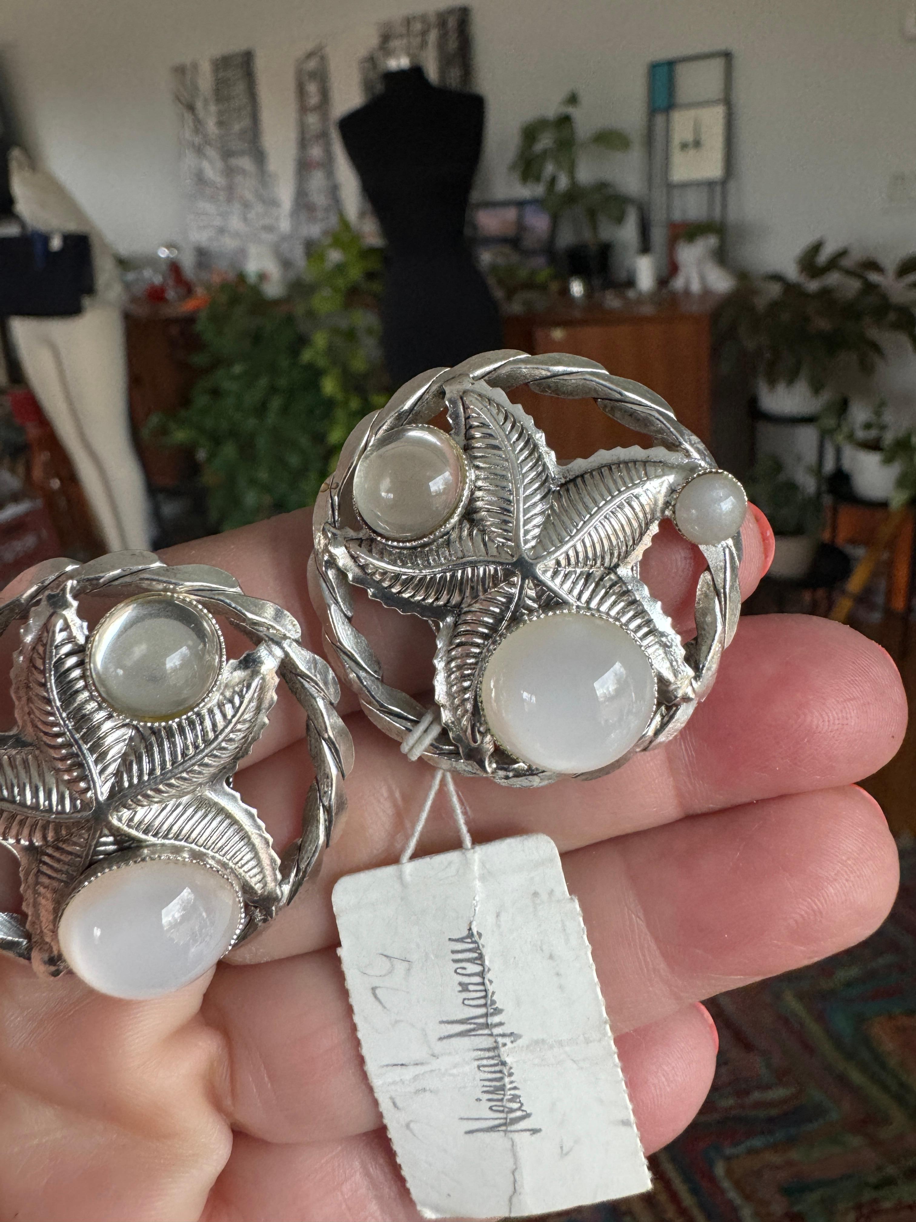 Orecchini Philippe Ferrandis con cabochon di vetro e stella marina in argento, mai indossati - Anni '90 in vendita 3