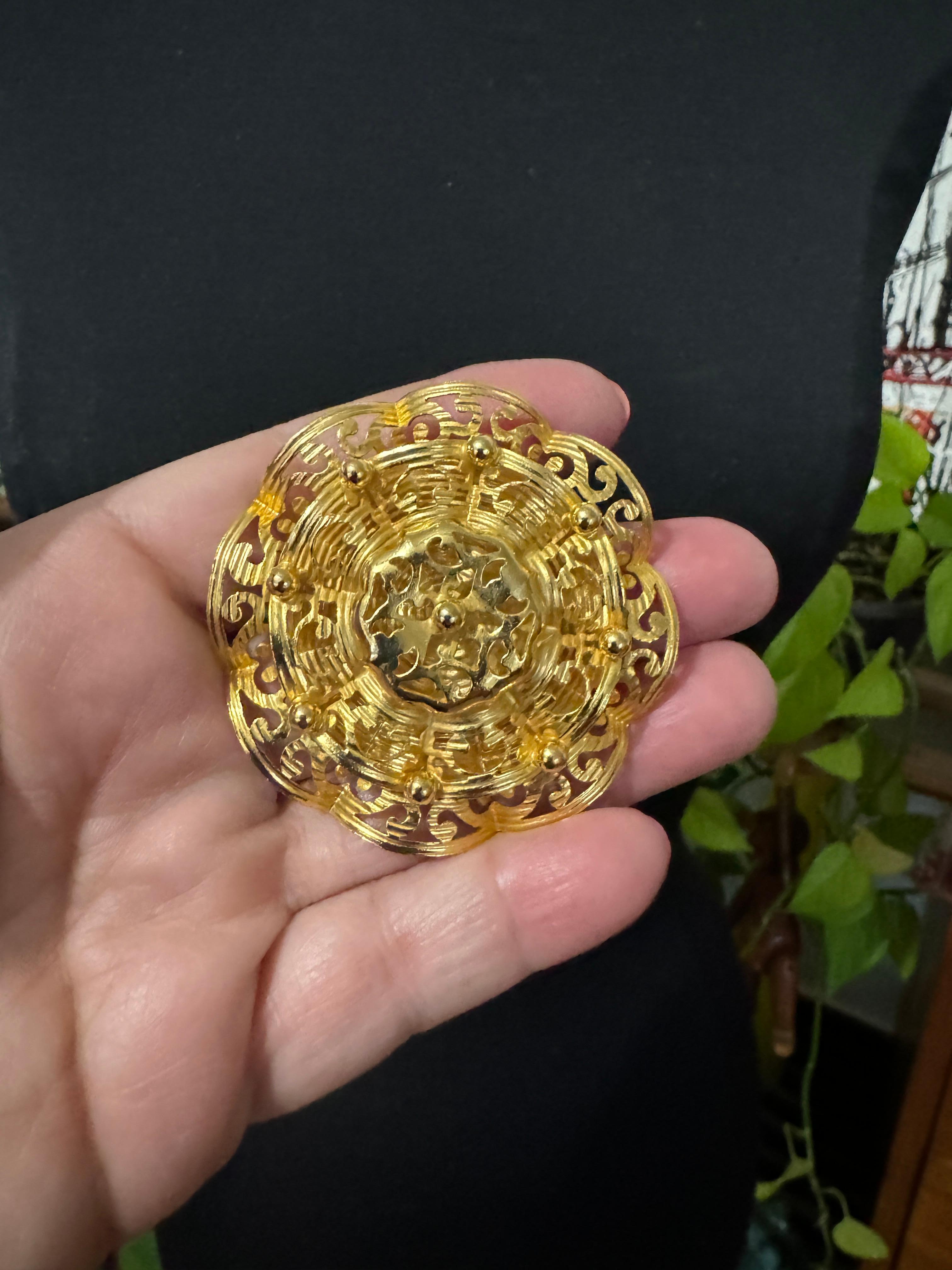 Vergoldete Philippe Ferrandis-Brosche/Anstecknadel 1990er Jahre im Angebot 5