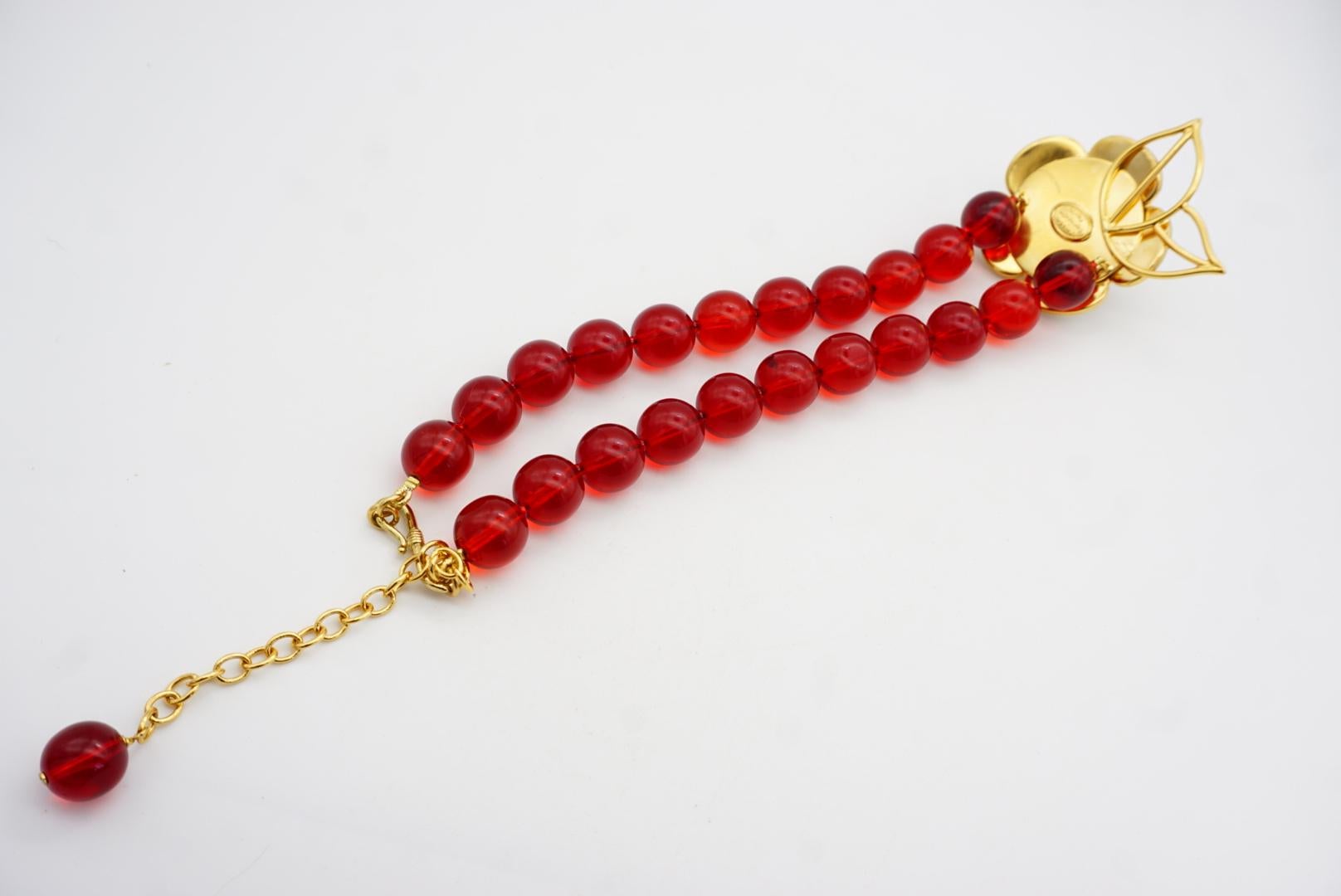 Philippe Ferrandis Gripoix Collana di perle rosse con fiori di camelia in madreperla bianca in vendita 11