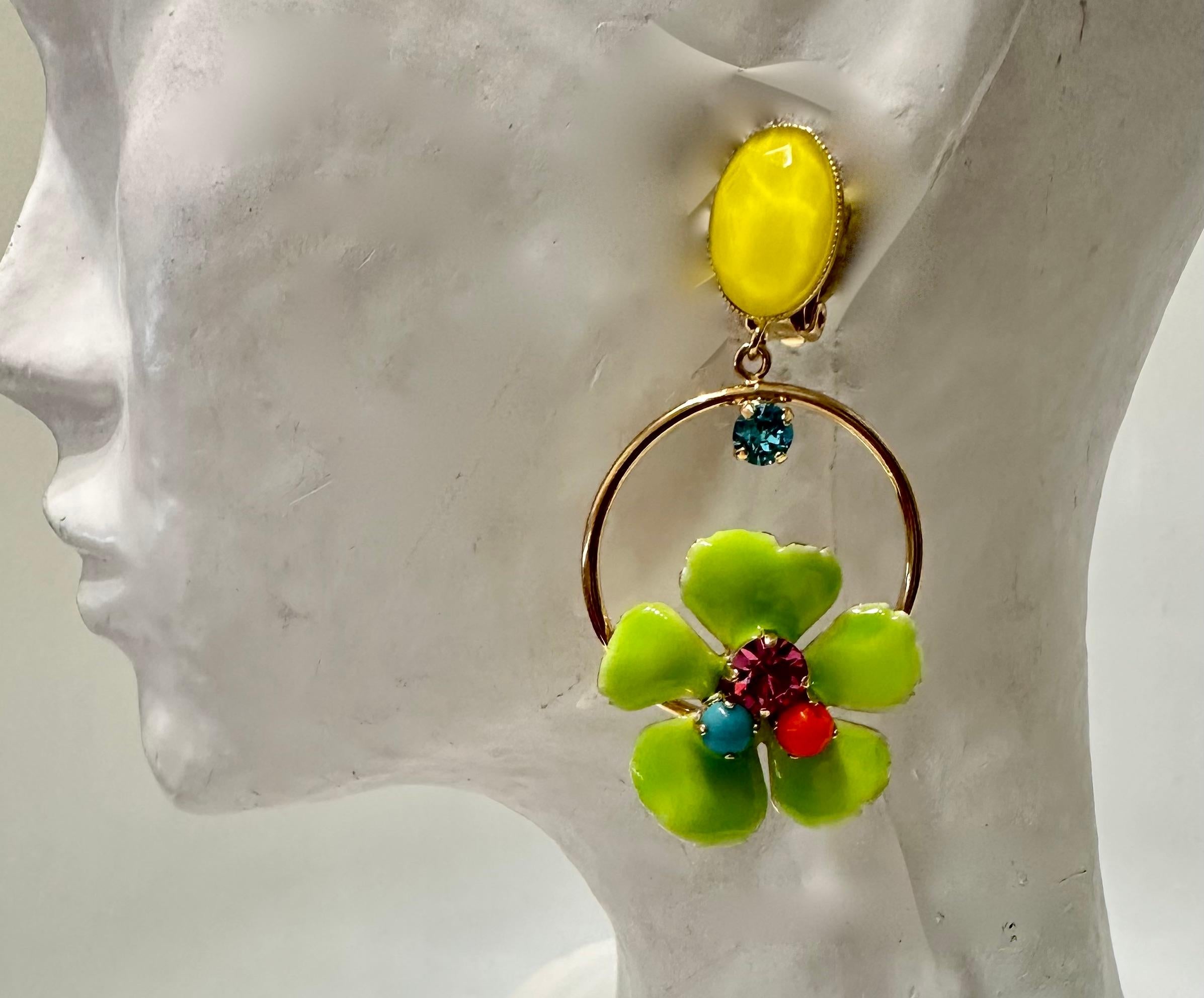Women's or Men's Philippe Ferrandis Ischia Clip Earrings in Green For Sale
