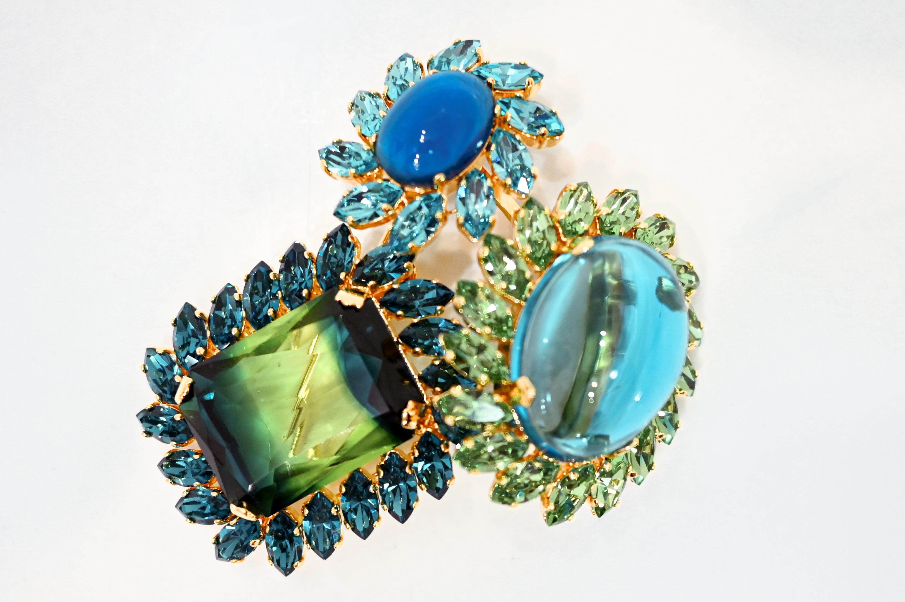 Philippe Ferrandis Limited Série Brooch In New Condition For Sale In Virginia Beach, VA