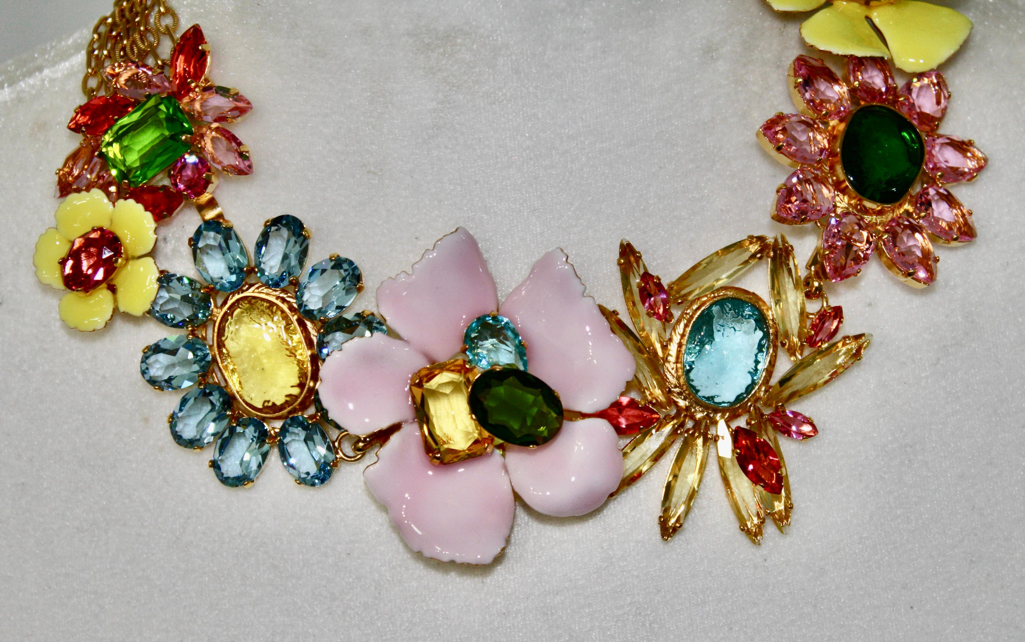 Philippe Ferrandis Multi Flower Chocker In New Condition For Sale In Virginia Beach, VA