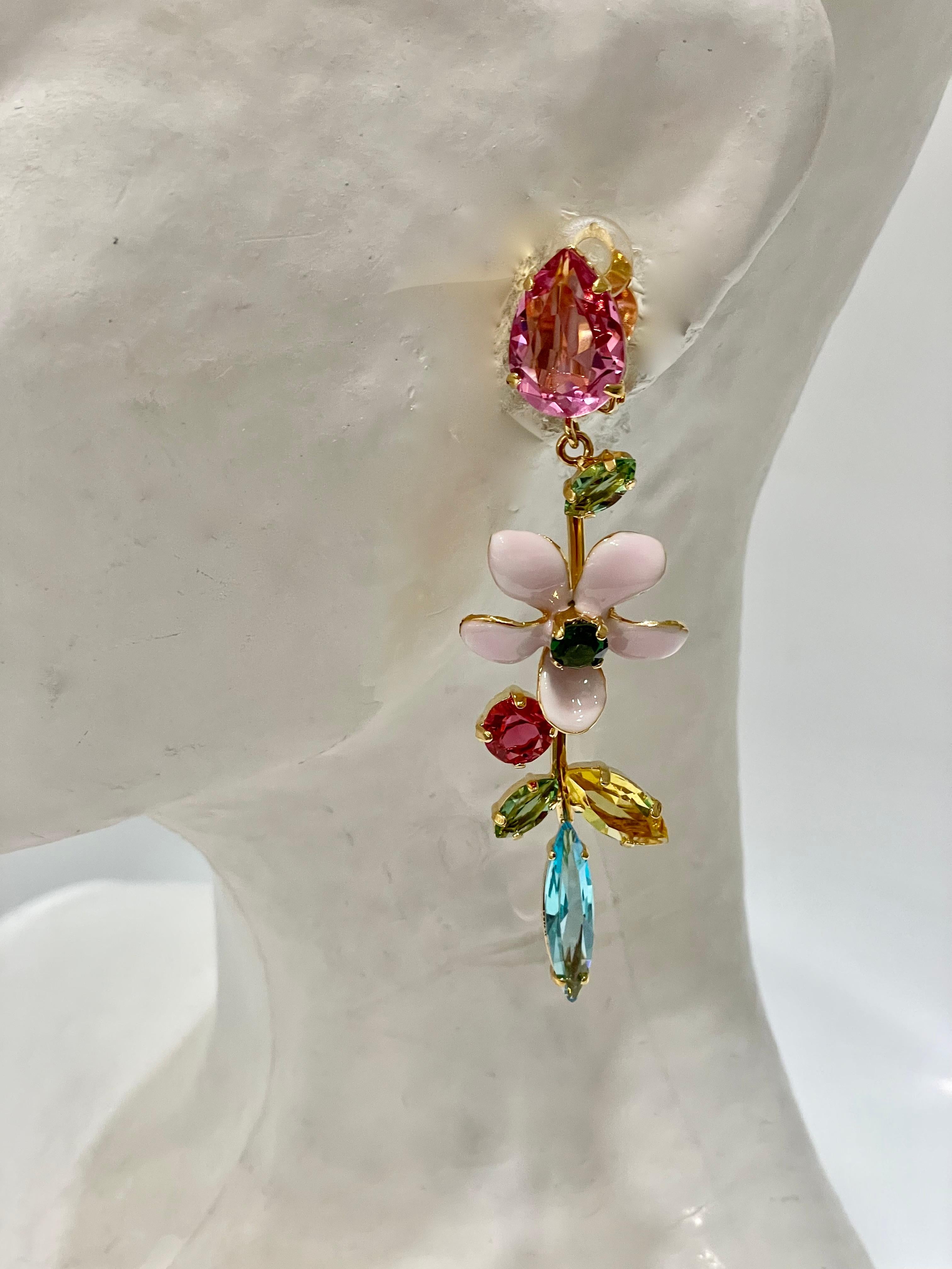 Philippe Ferrandis, boucles d'oreilles en goutte en émail rose  Neuf à Virginia Beach, VA