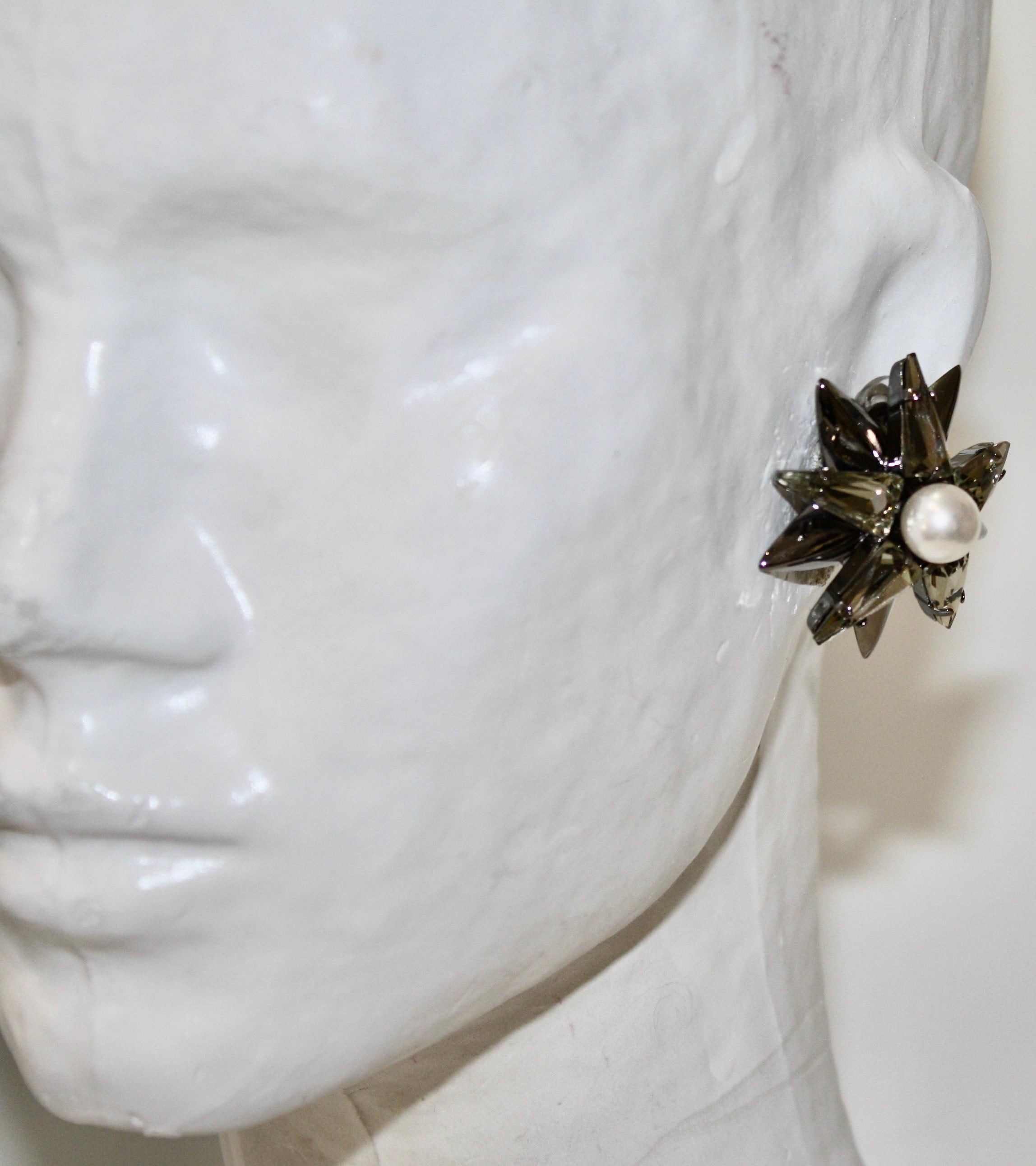 Women's or Men's Philippe Ferrandis Star Flower Earrings 