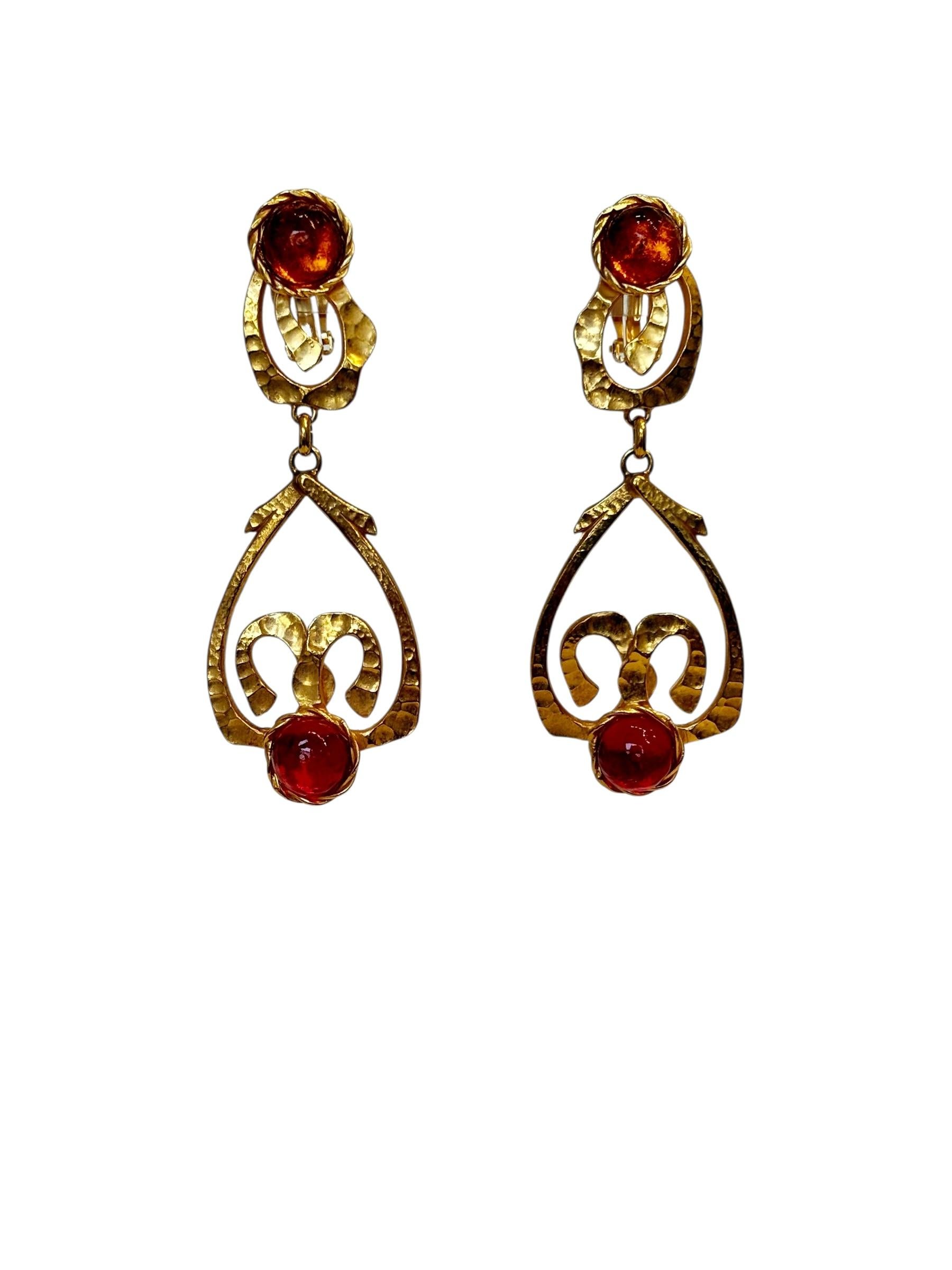 Philippe Ferrandis Vintage Green Clip Earrings In Excellent Condition For Sale In Virginia Beach, VA