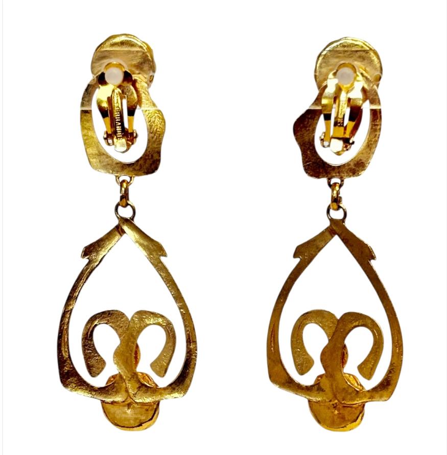 Philippe Ferrandis Vintage Red Clip Earrings In Excellent Condition For Sale In Virginia Beach, VA
