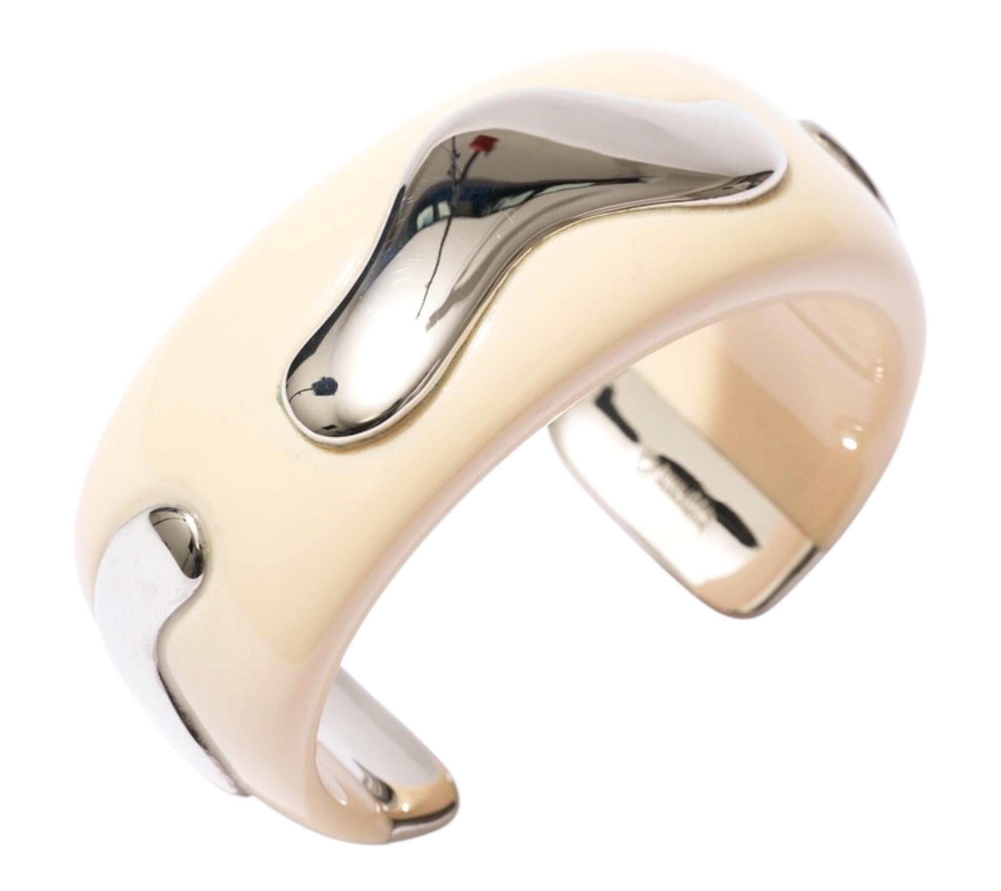 Philippe Ferrandis Bracelet jonc Waves en blanc et or en vente 4