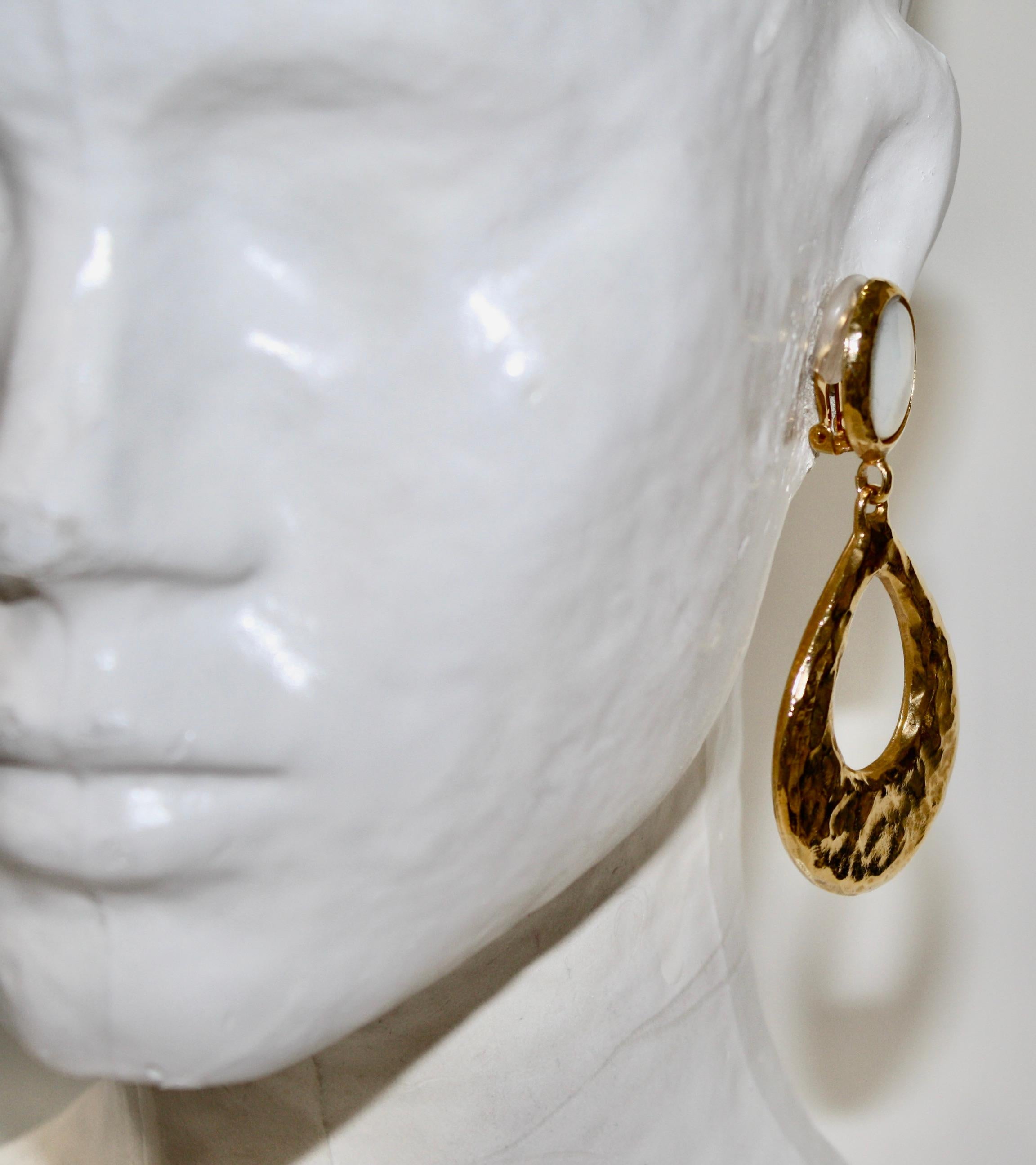 Women's or Men's Philippe Ferrandis  White Agate Large Clip Earrings 