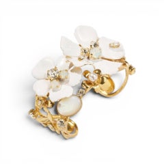 Pendientes de clip de Philippe Ferrandis con esmalte blanco y cristales Swarovski