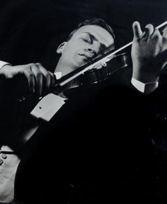 1947 Philippe Halsman photograph of Violinist Yehudi Menuhin, Hollywood