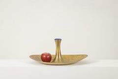 Philippe Hiquily. Coupe en bronze martelé et doré. Signé. 1980s.