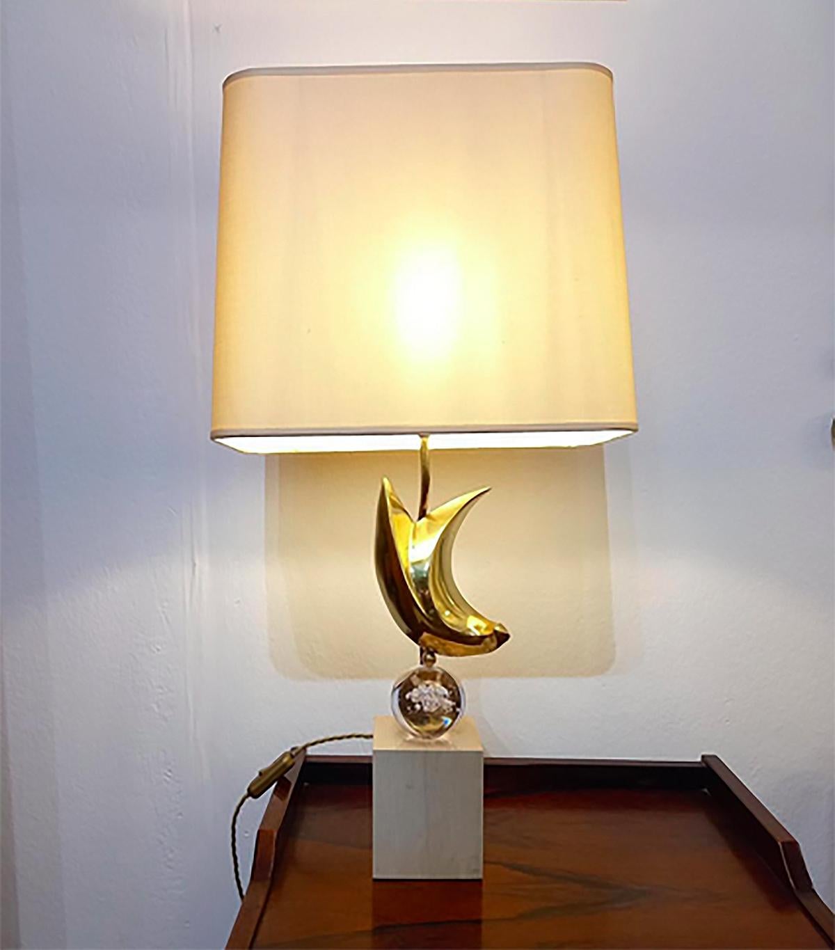 French  Philippe-Jean Brass Art Sculpture Table Lamp For Sale