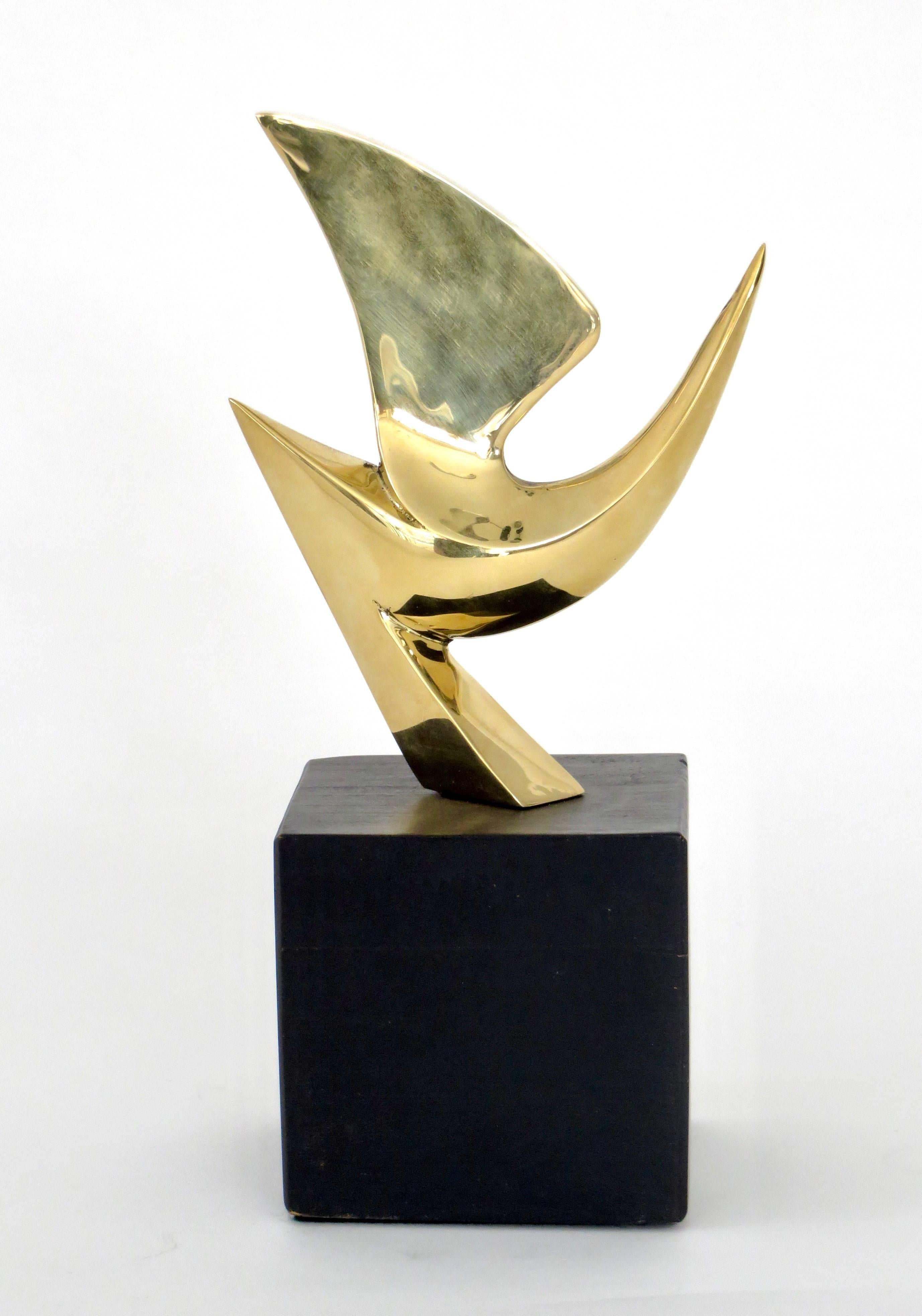 A cast bronze bird sculpture by Philippe Jean, French artist, designer and sculptor. 
Mounted on a black wood cube base. 
Signed and numbered. PhJean 85/300
A Classic motif for the artist.
Total height with base is 9.5