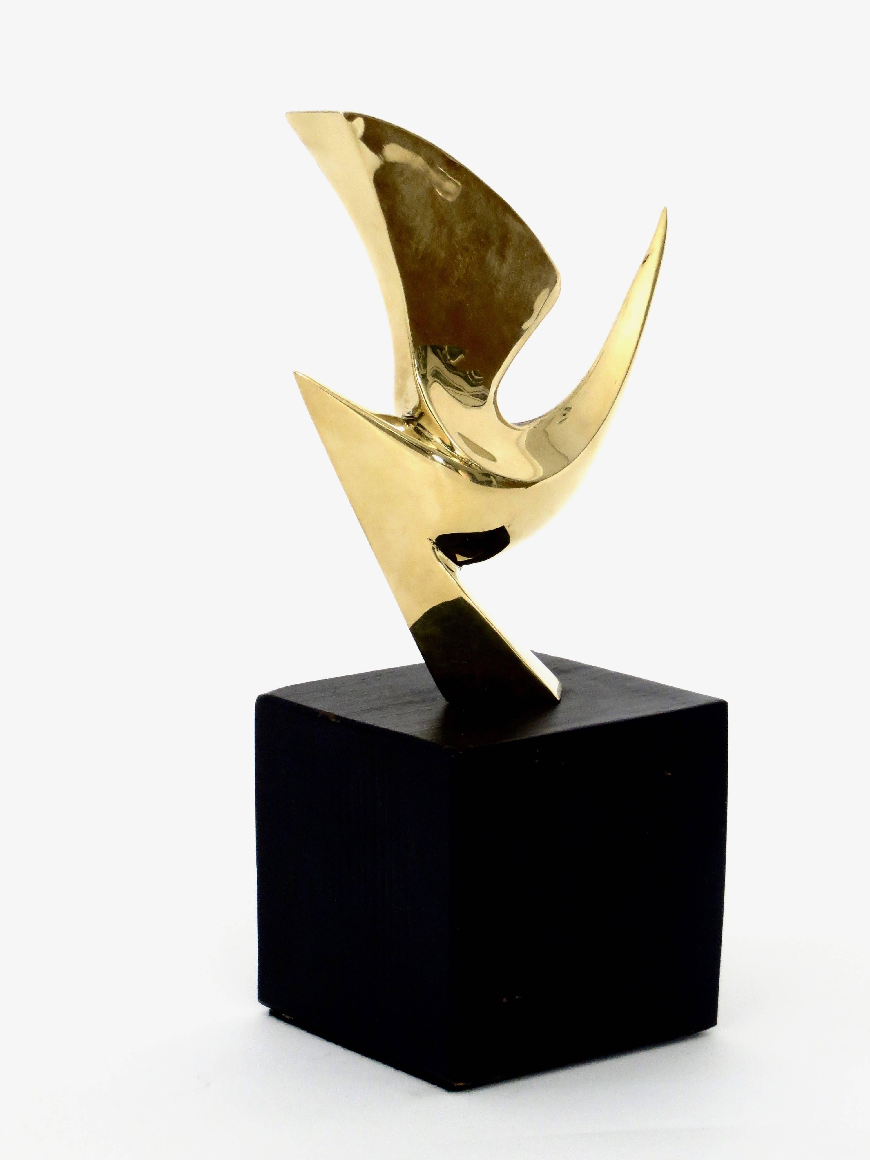 Philippe Jean Bronze Bird Sculpture Signed and Numbered 85/300 France circa 1960 In Good Condition For Sale In Chicago, IL